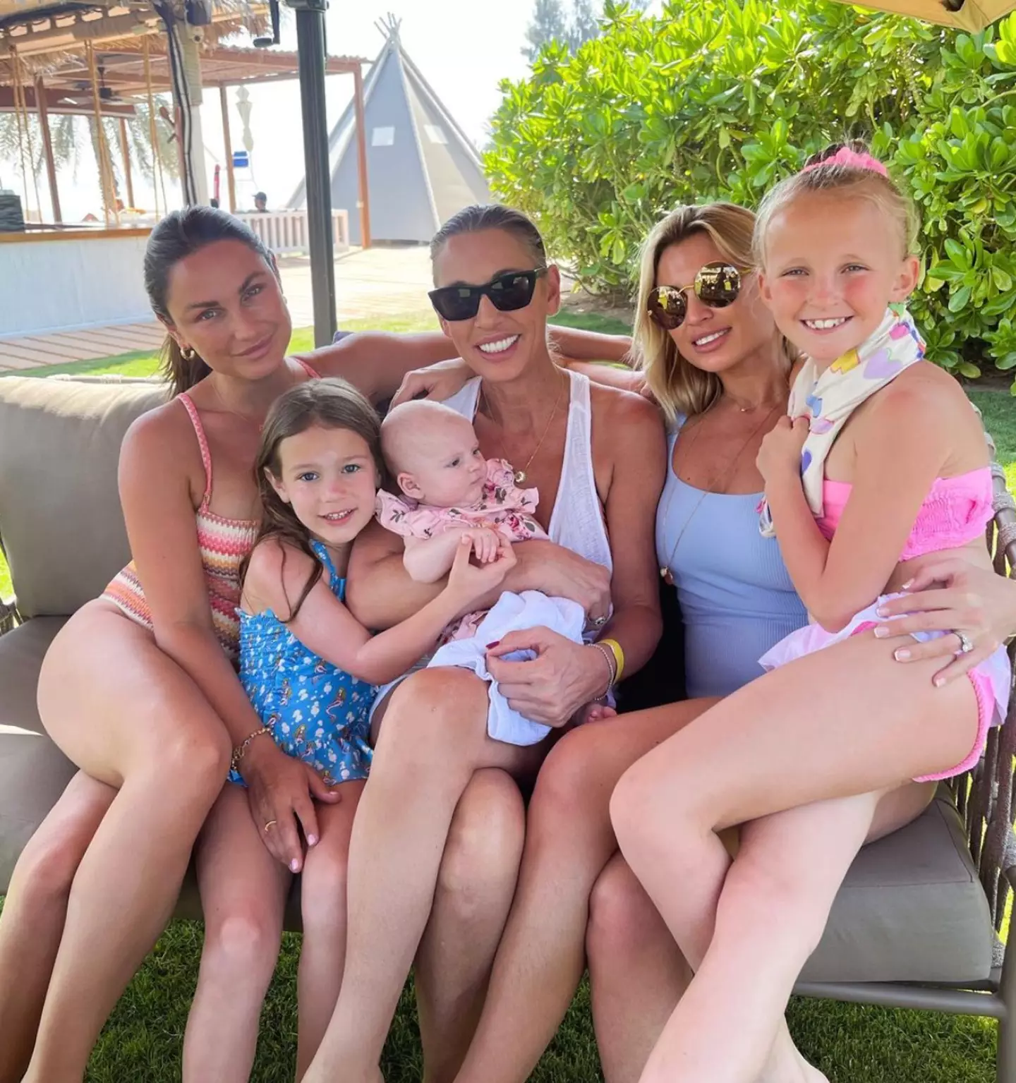 She was also joined by sister Sam.