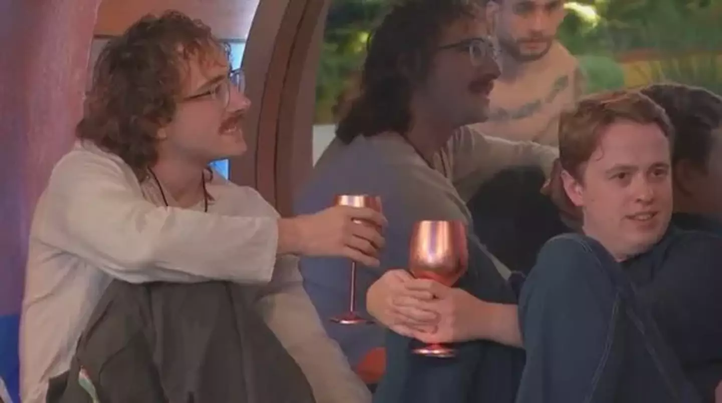 Viewers reckon there's a love triangle between Jordan, Henry and Matty.