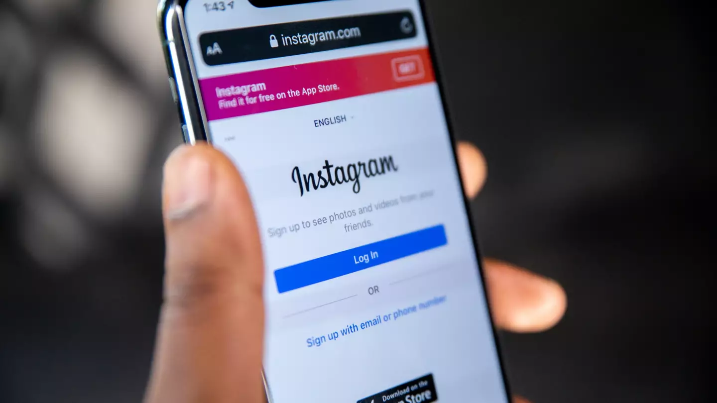 Secret Instagram Feature Lets You See All The Comments You've Ever Made