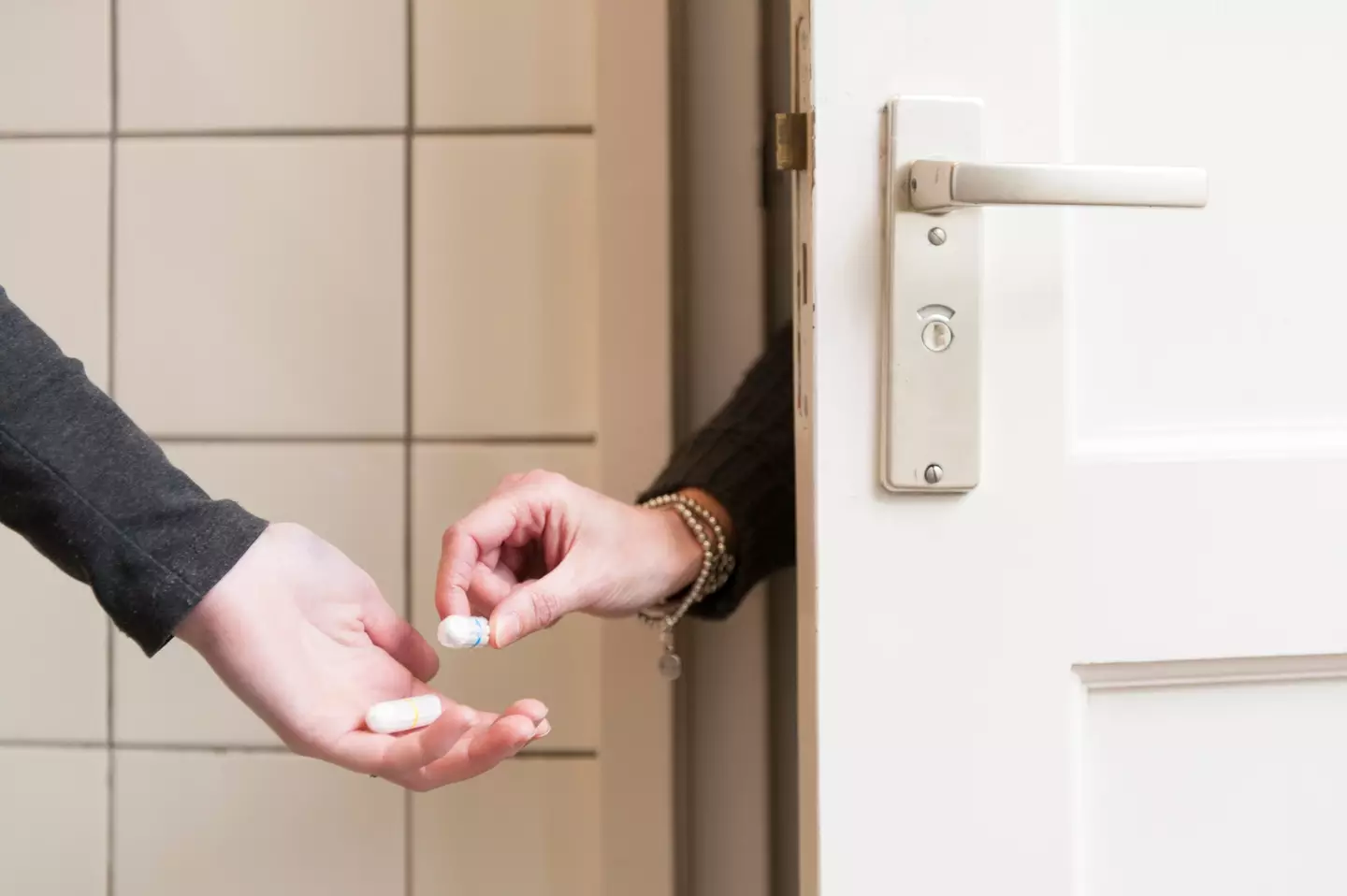 The NHS recommends that you change your tampon at least once every four to six hours (Getty Stock Image)