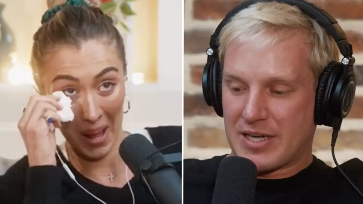 People left in tears over incredibly emotional way husband proposed to wife