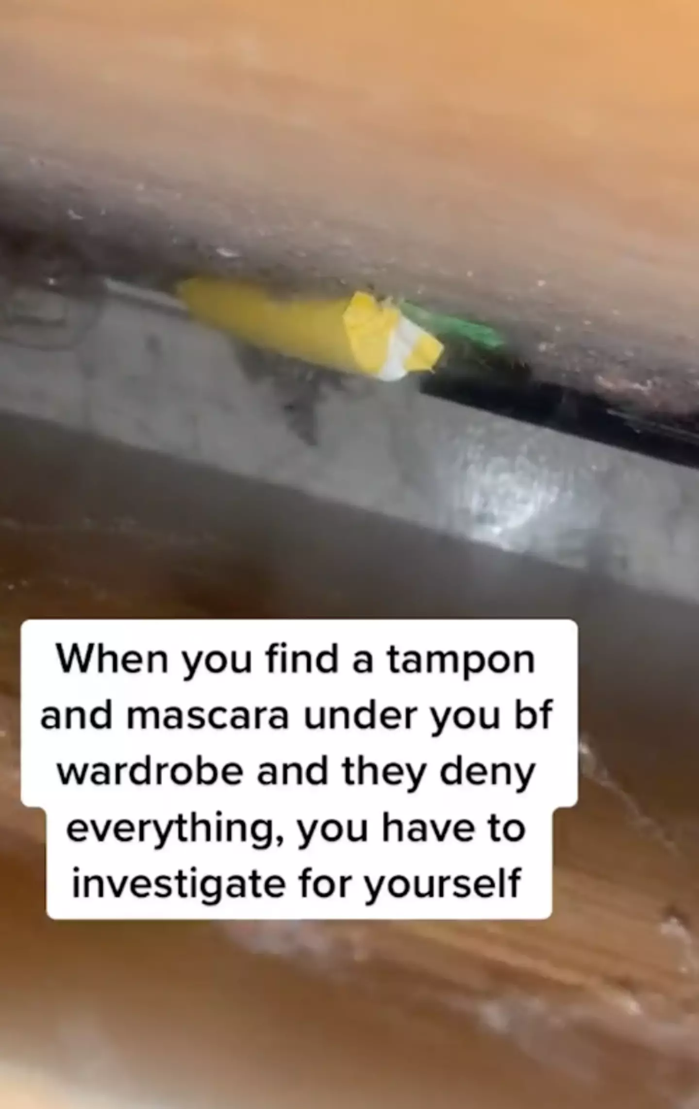 The woman found the tampon (
