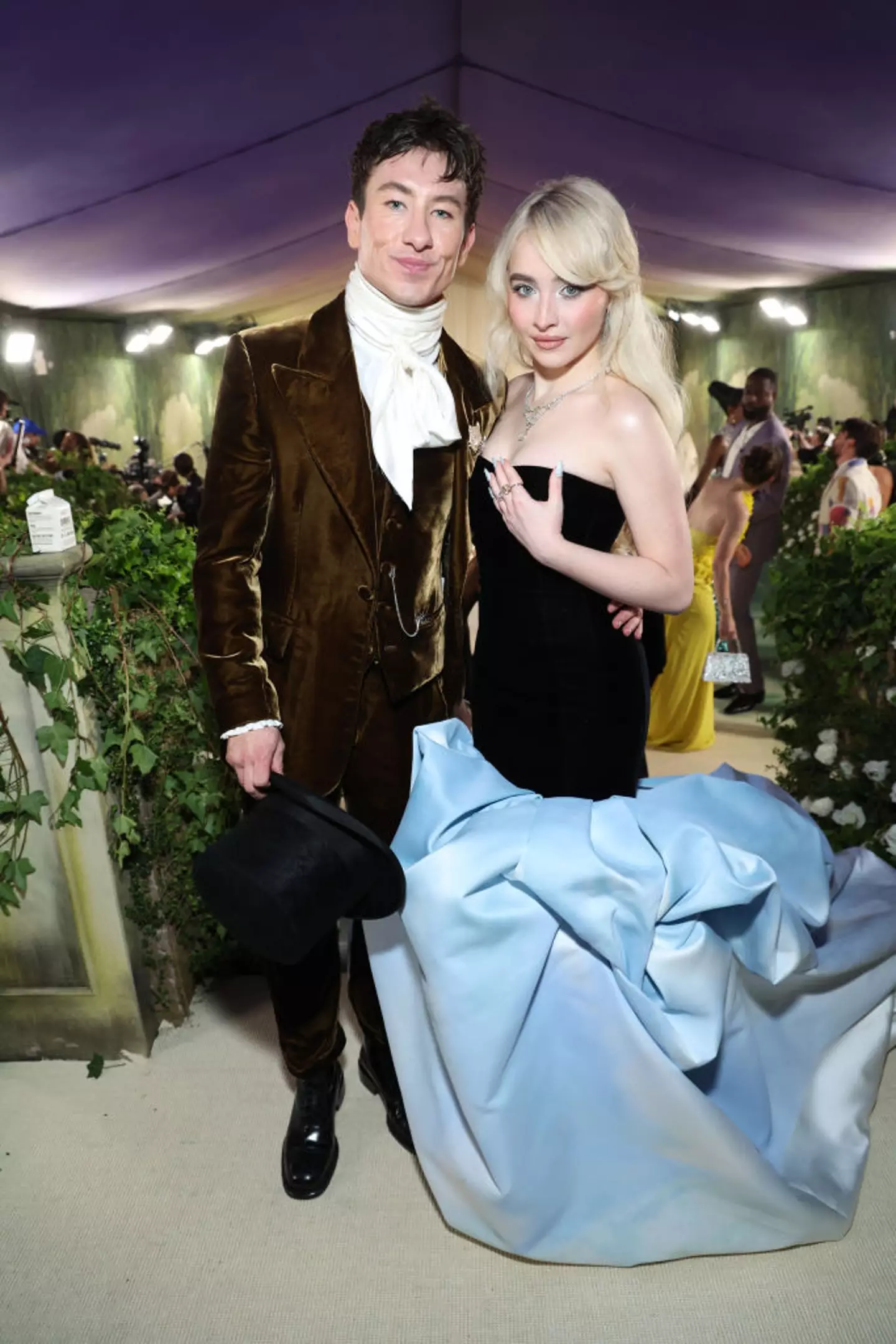 Barry Keoghan and Sabrina Carpenter. (Kevin Mazur/MG24/Getty Images for The Met Museum/Vogue)