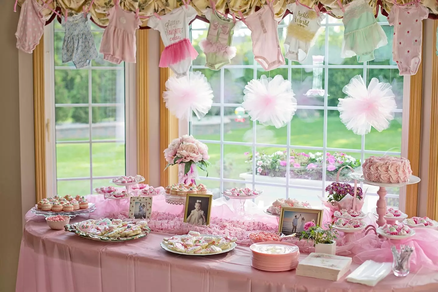 The baby shower took a sour turn after Sara brought Ted.