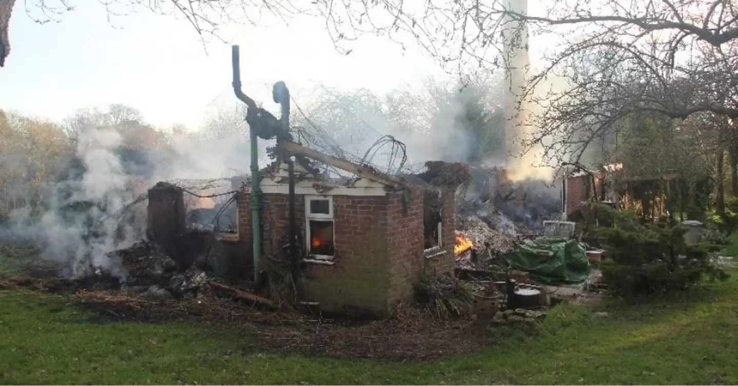 The East Sussex FRS suspect this fire in Horam was caused by sunlight reflecting off a mirror(