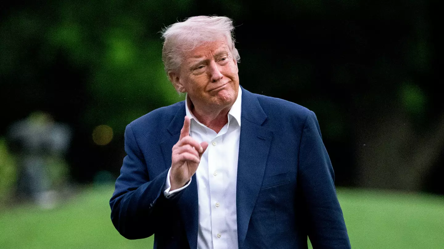 Donald Trump offers illegal immigrants free flight and $1000 in controversial new move