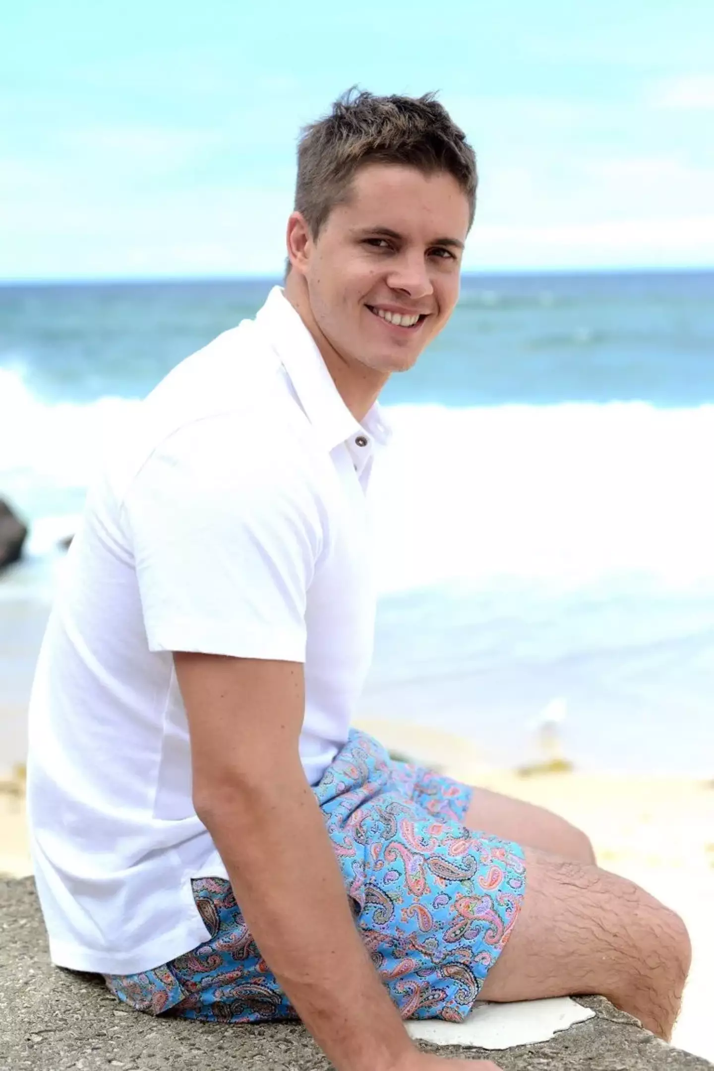 Johnny Ruffo as Chris Harrington in Home And Away.