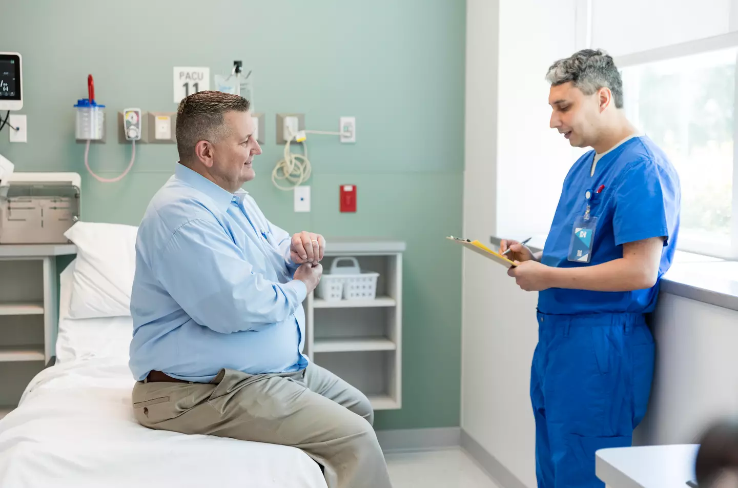 There are many signs that can point to a person being obese (SDI Productions/Getty)