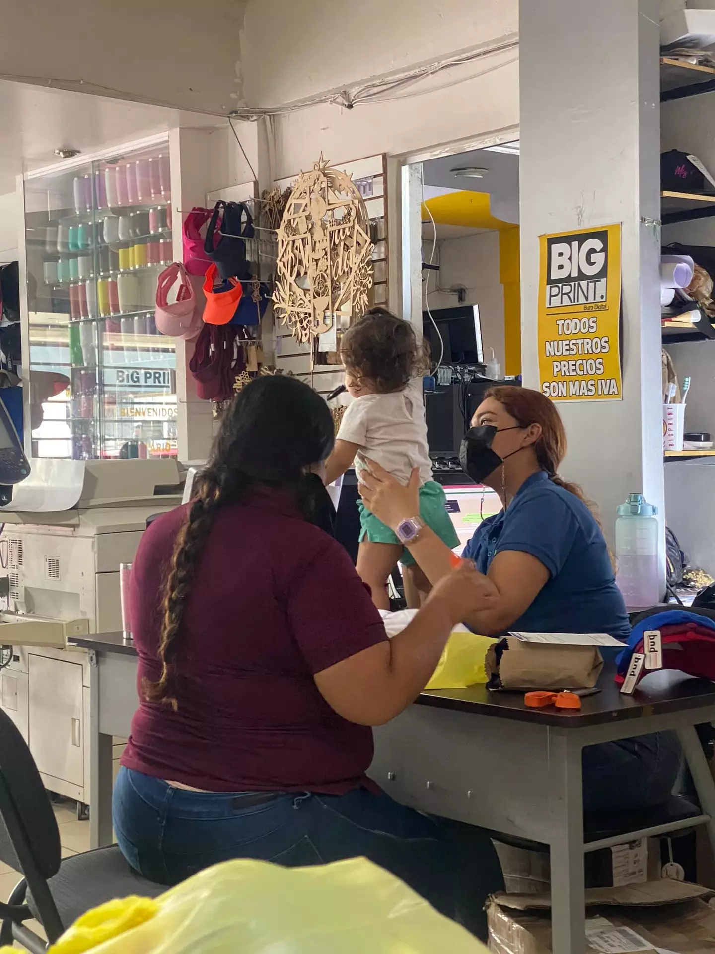 Women in Mexico have just six weeks of paid maternity leave following the birth of their children.