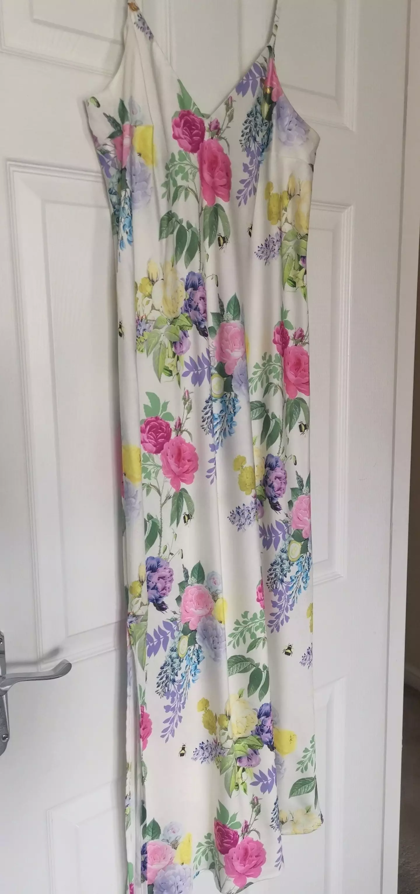 Sara wore a Primark dress to a wedding and got lots of compliments.