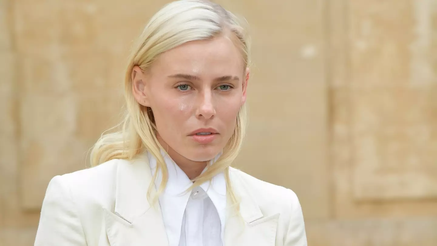 Model who 'used tampon as instructed' lucky to be alive after losing both legs
