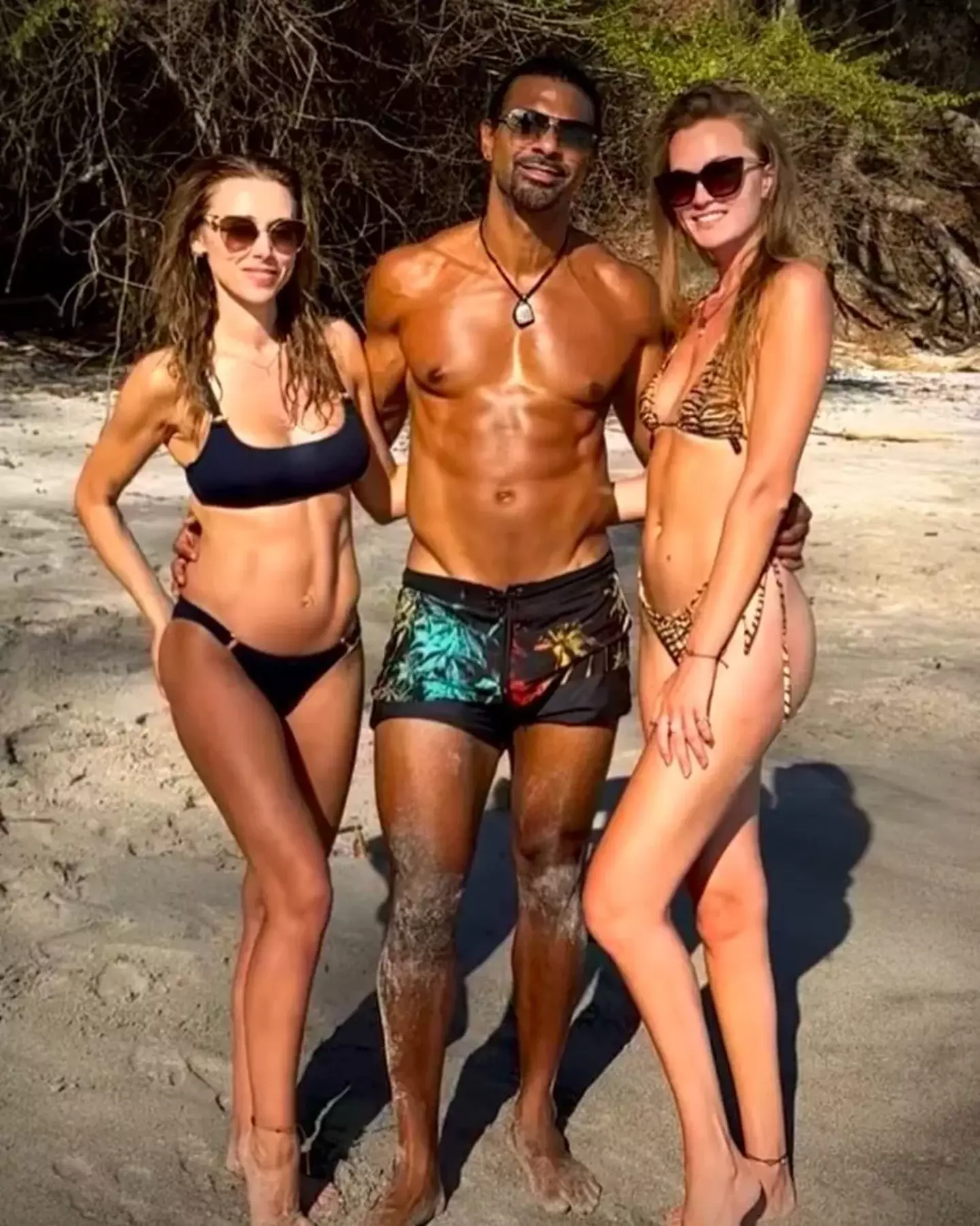 David was in a throuple with Sian Osbourne, and Saturdays popstar Una Healy. (Instagram/davidhaye)