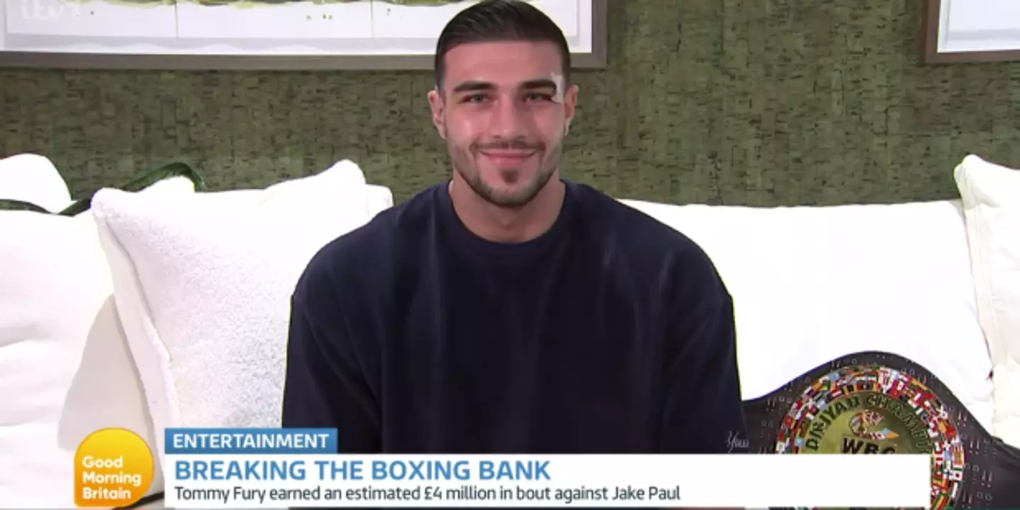 Tommy Fury has heaped praise on 'amazing mother' and girlfriend Molly-Mae.