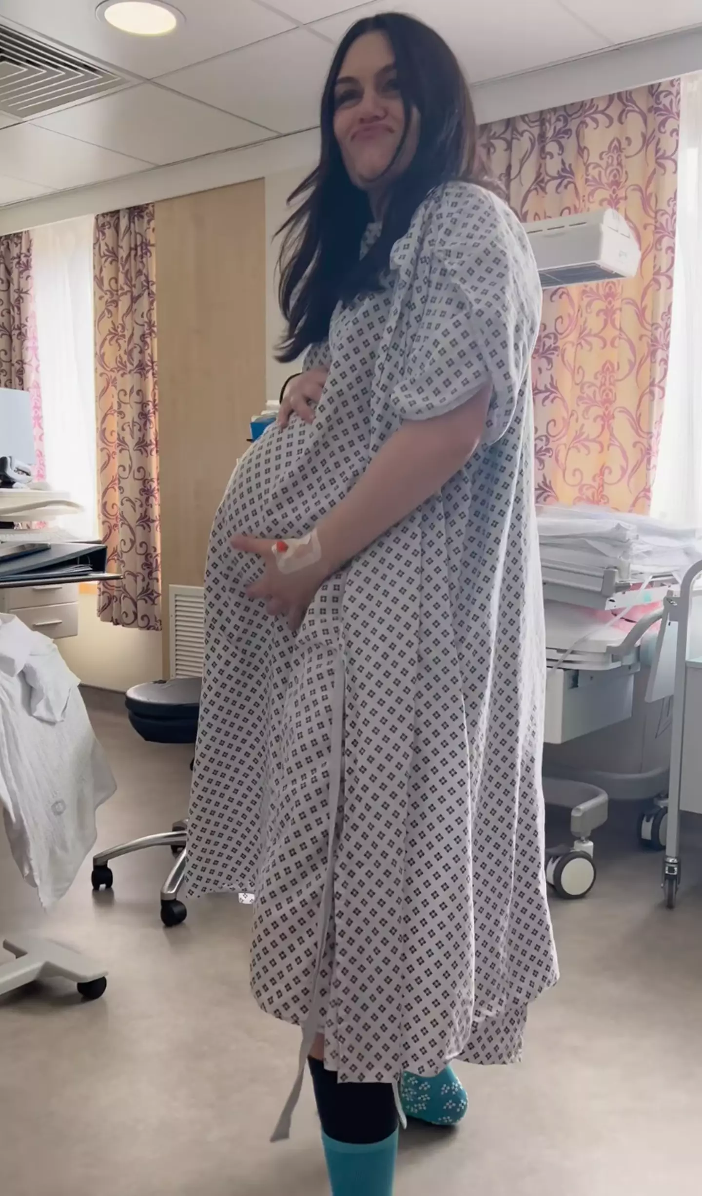 Jessie J shared a video of herself dancing shortly before having her C-section.