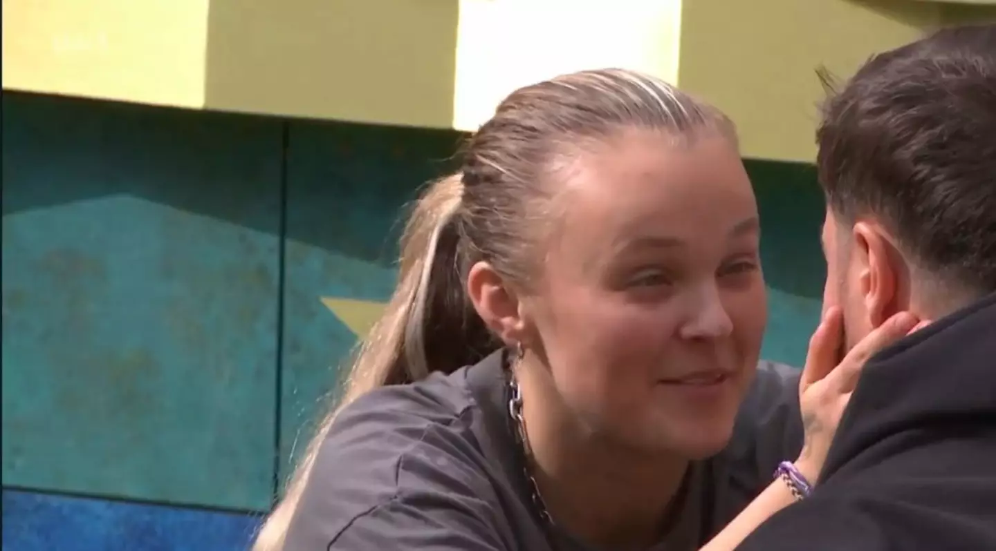 JoJo gave Chris a firm reminder during last night's (17 April) episode (ITV)