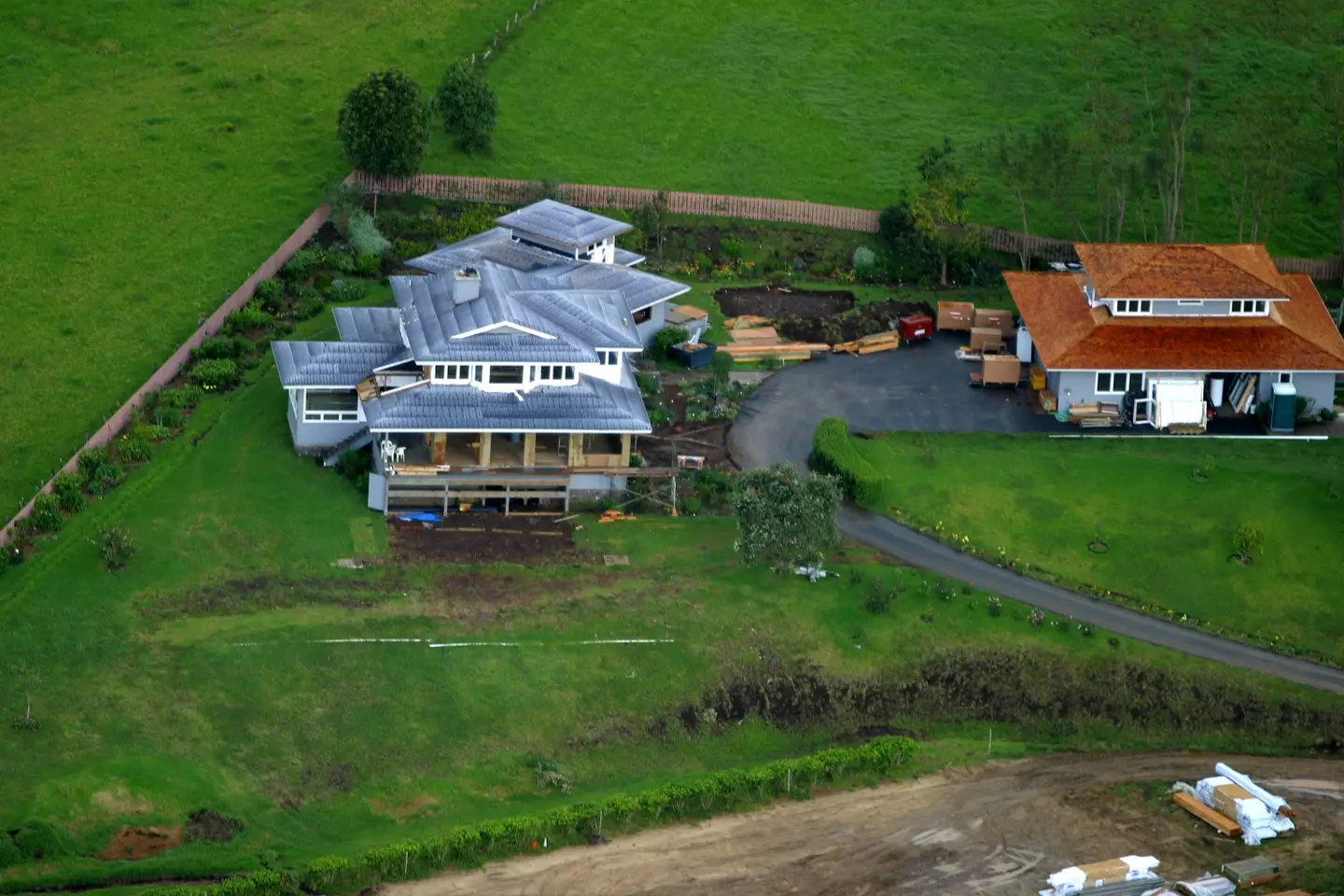 Oprah's team denied closing the road (Erik Aeder/Getty Images)