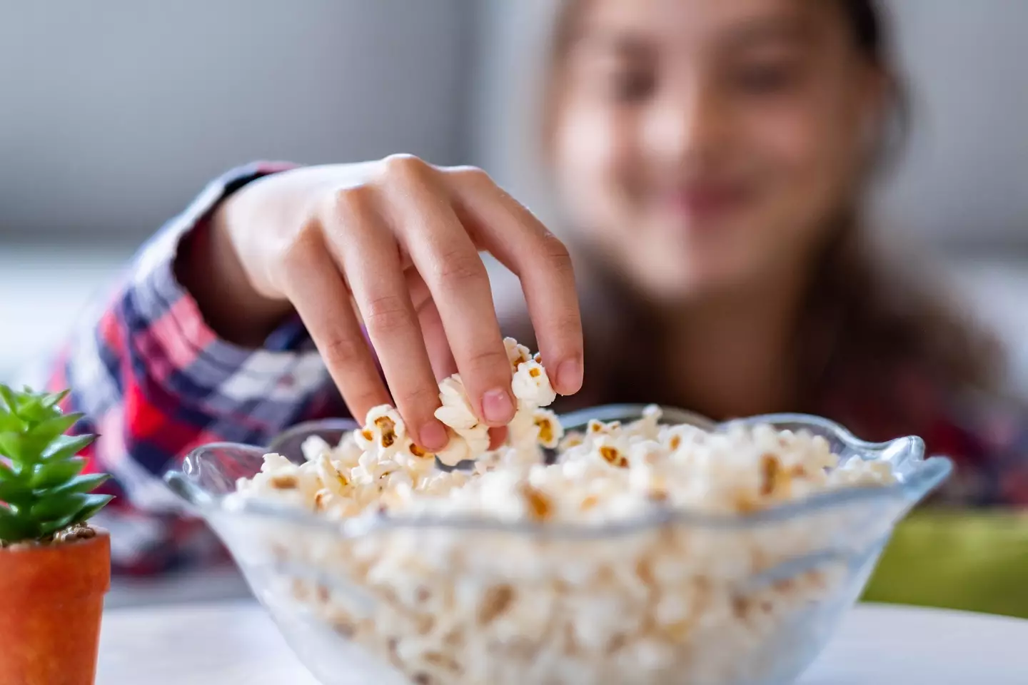 Sarah believes popcorn should be left out of children's lunchboxes.