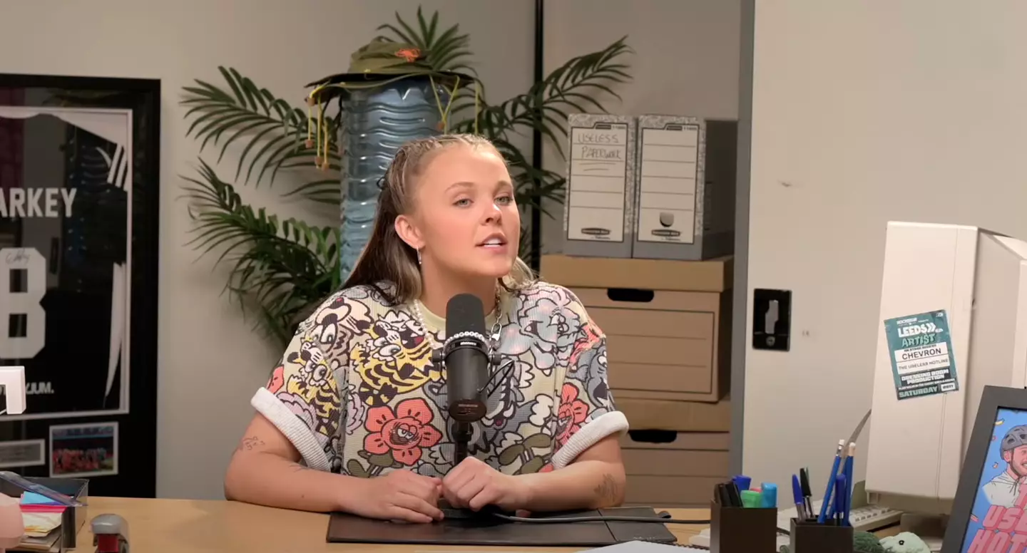 JoJo Siwa explained everything on a podcast appearance (YouTube/The Useless Hotline Podcast)