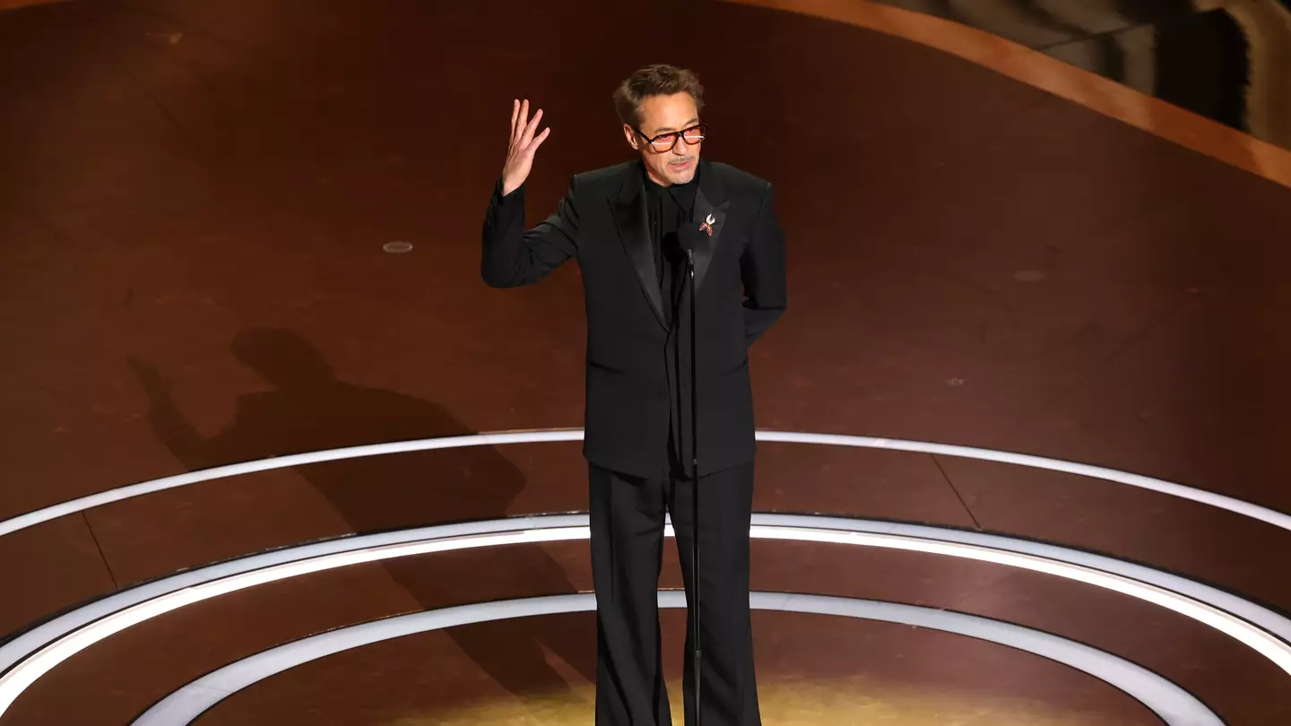 Reason why you see so many celebrities wearing red glasses now as Robert Downey Jr sports them during Oscars ceremony