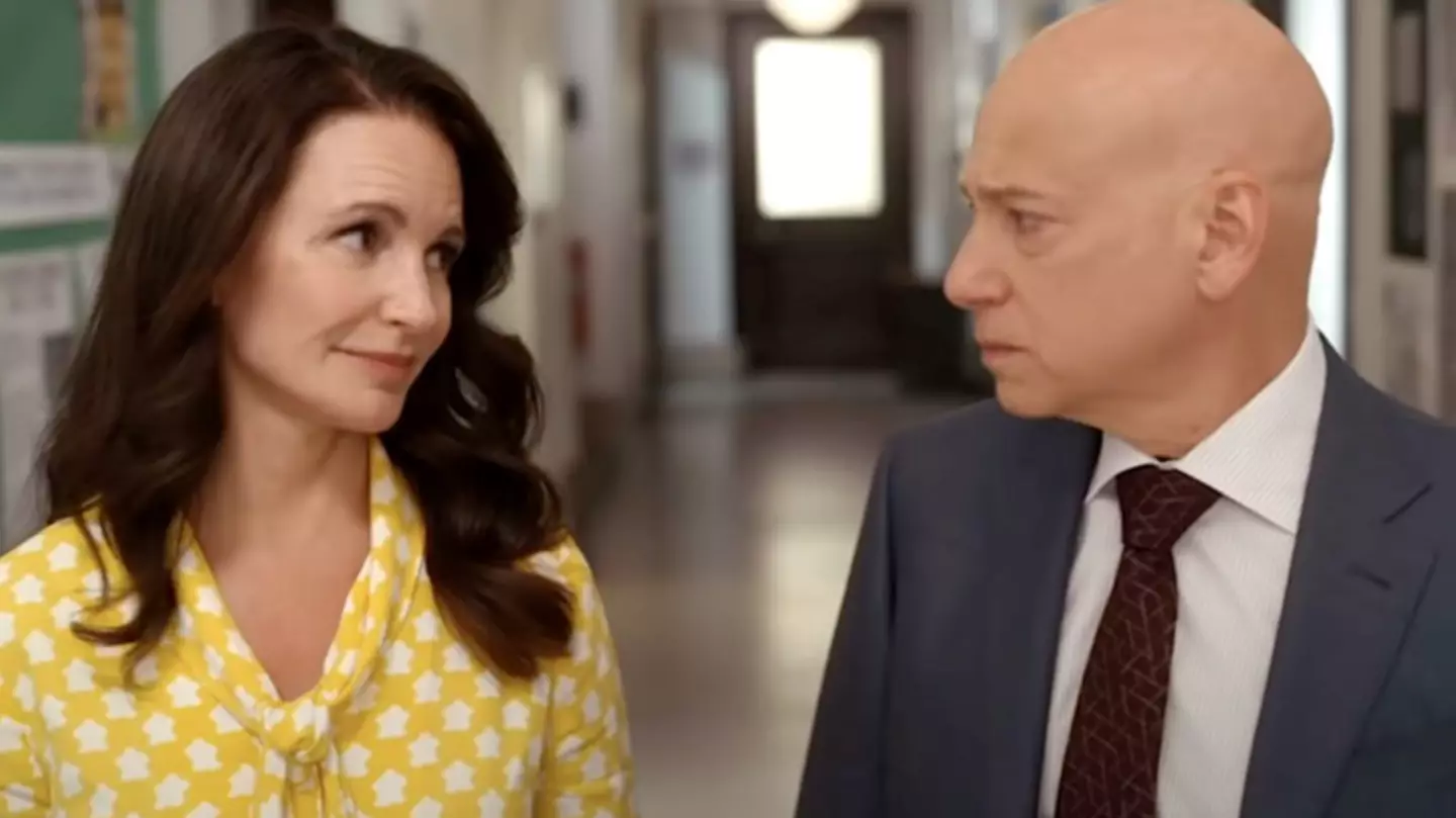 And Just Like That... Evan Handler Responds To Rumours He Was Wearing a Prosthetic In NSFW Bathroom Scene