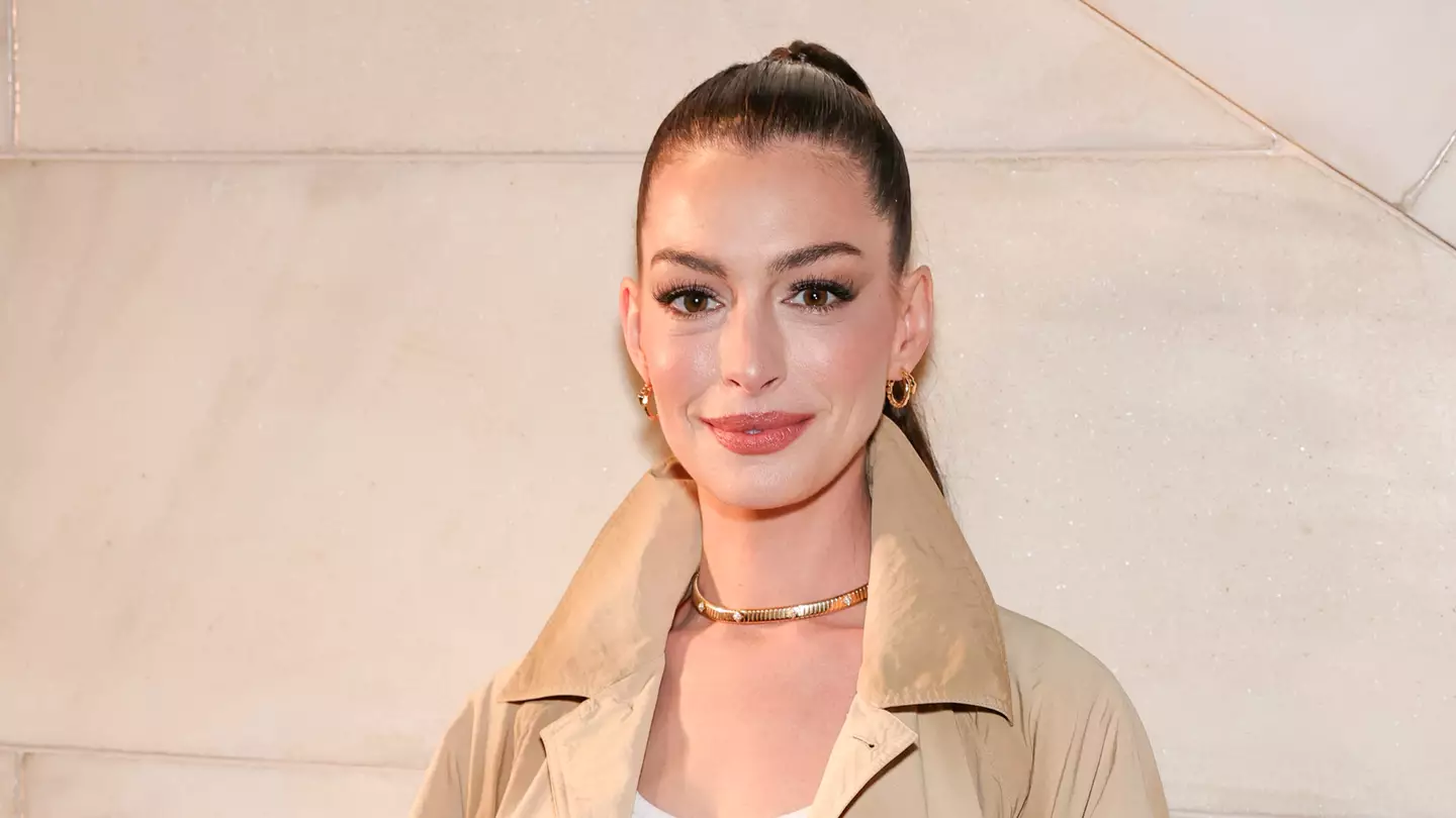 Anne Hathaway’s latest public appearance has everyone saying the same thing about her look