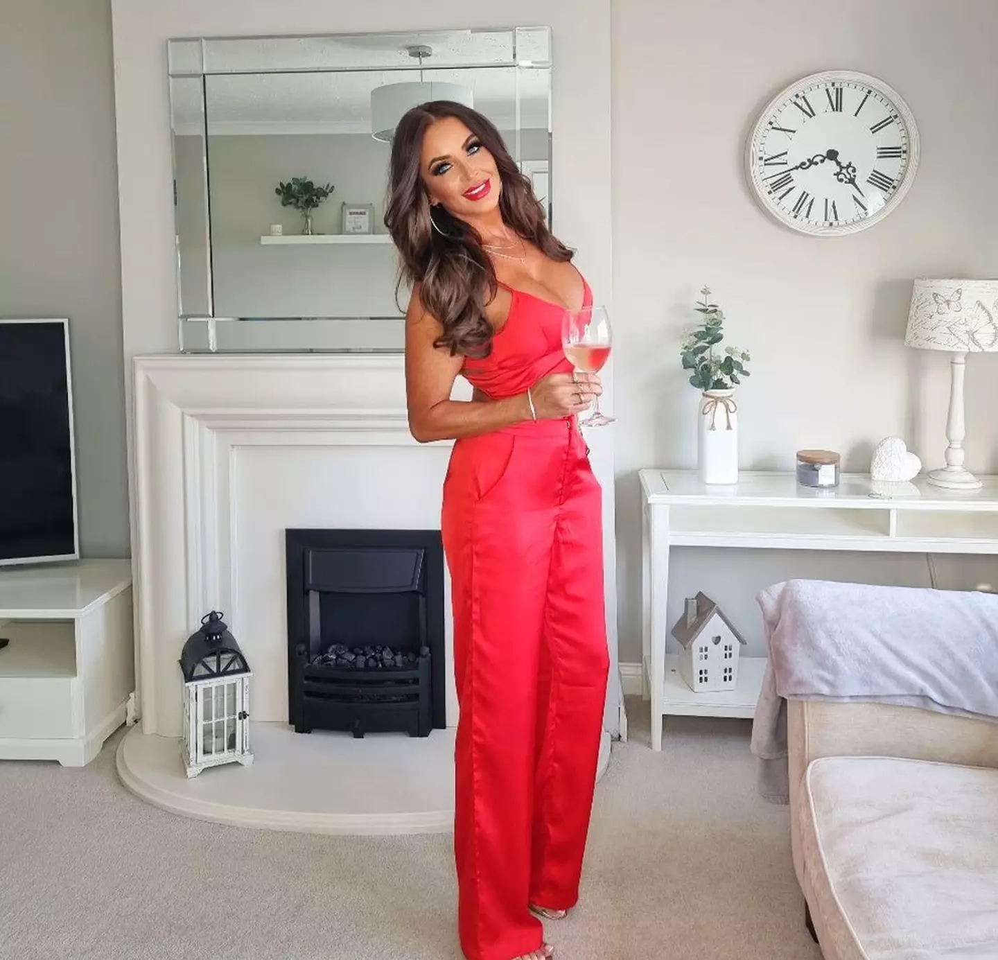 The mum was initially pleased with the results of her surgery (Kennedy News & Media)