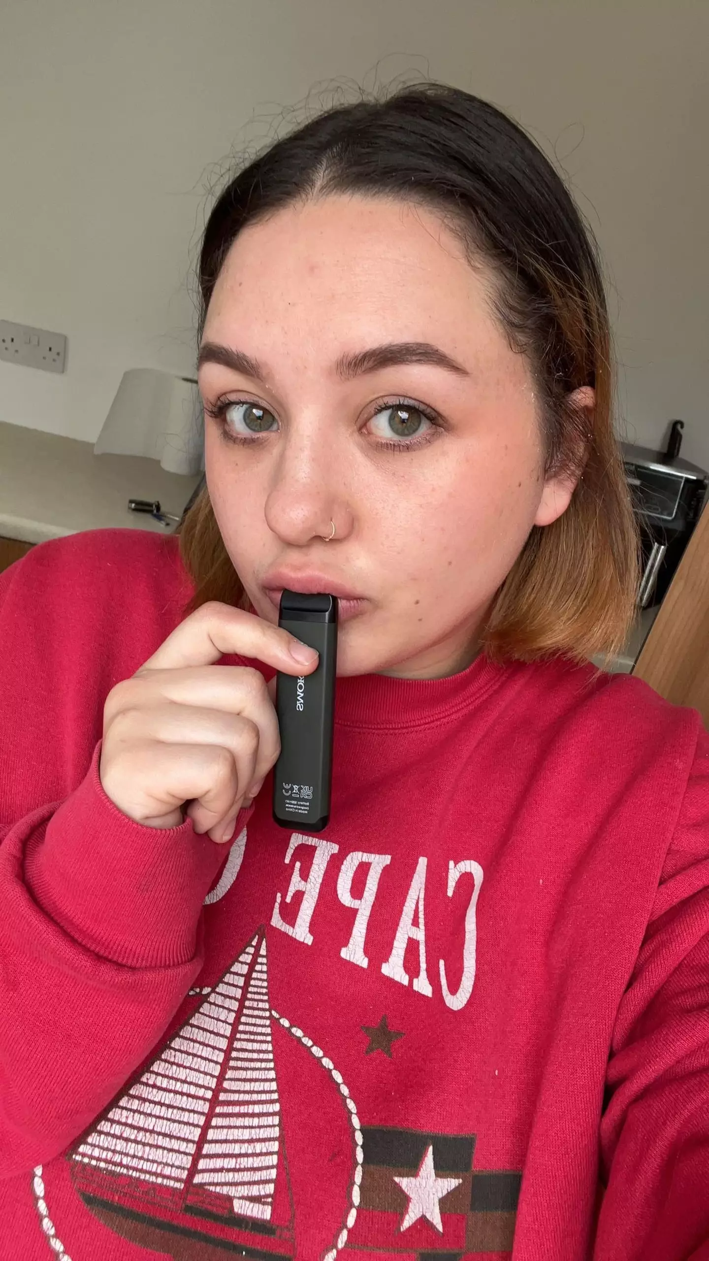 Mum Jodie Hudson, 26, thought she 'might die' from vaping after being rushed to hospital unable to breathe.