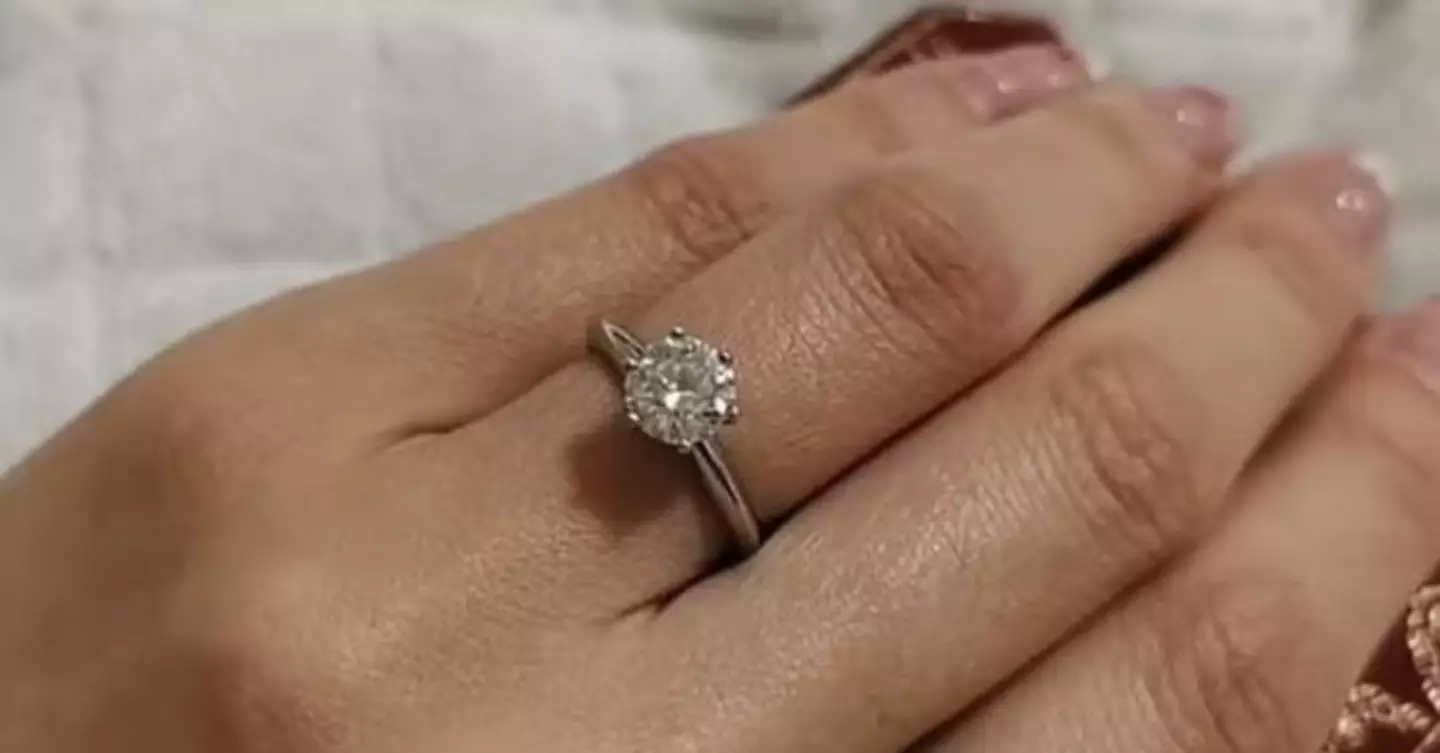 Who gets the engagement ring after a break up?