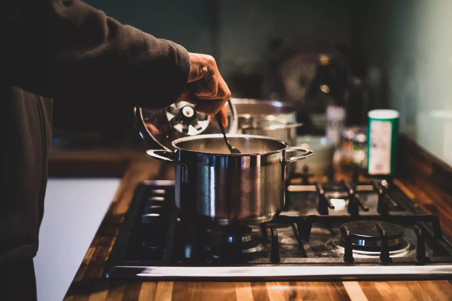 Avoiding certain cooking oils could help minimise risk. (Getty stock images)