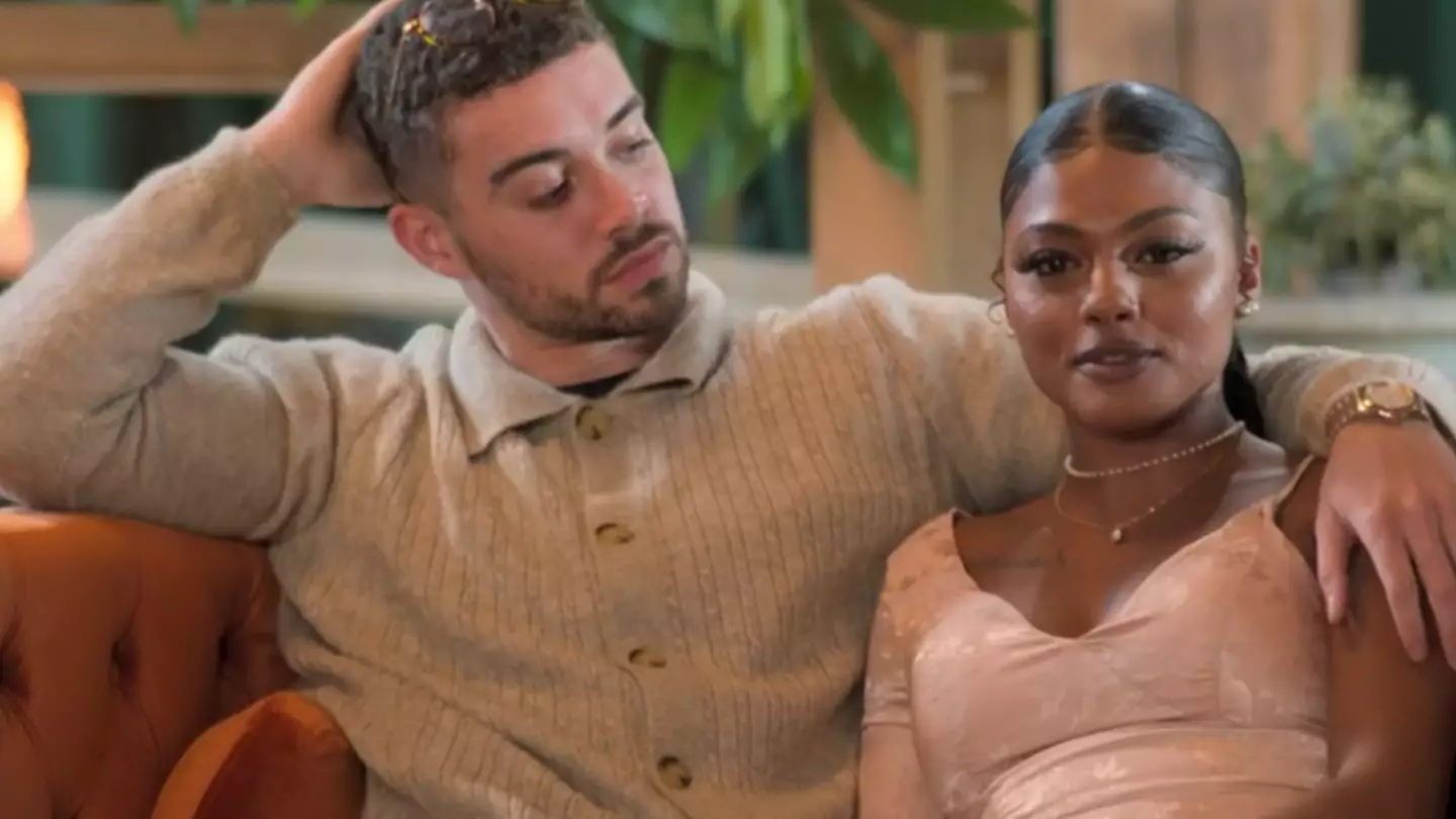 Married At First Sight Fans Are Losing It Over Alexis And Ant's Savage Digs During Megan's Speech
