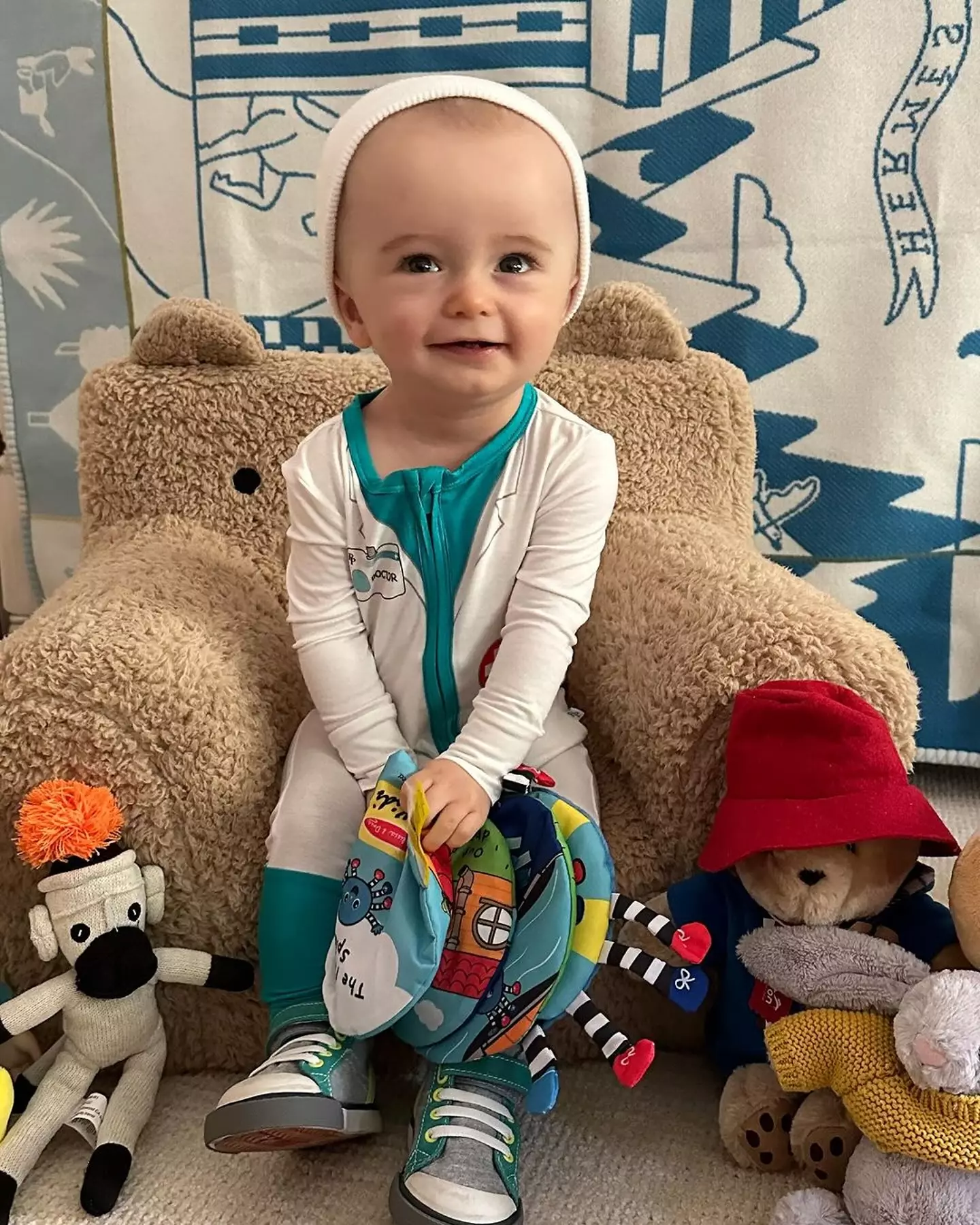 Fans rushed in to wish the little tot a happy birthday.