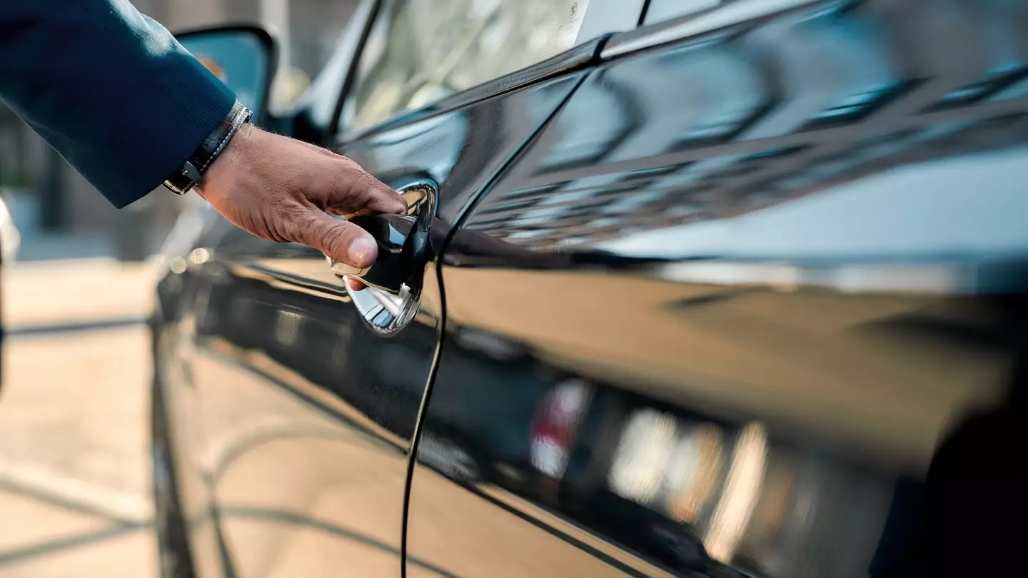 It seems that a clean car can ring warning bells. (LanaStock / Getty Images)