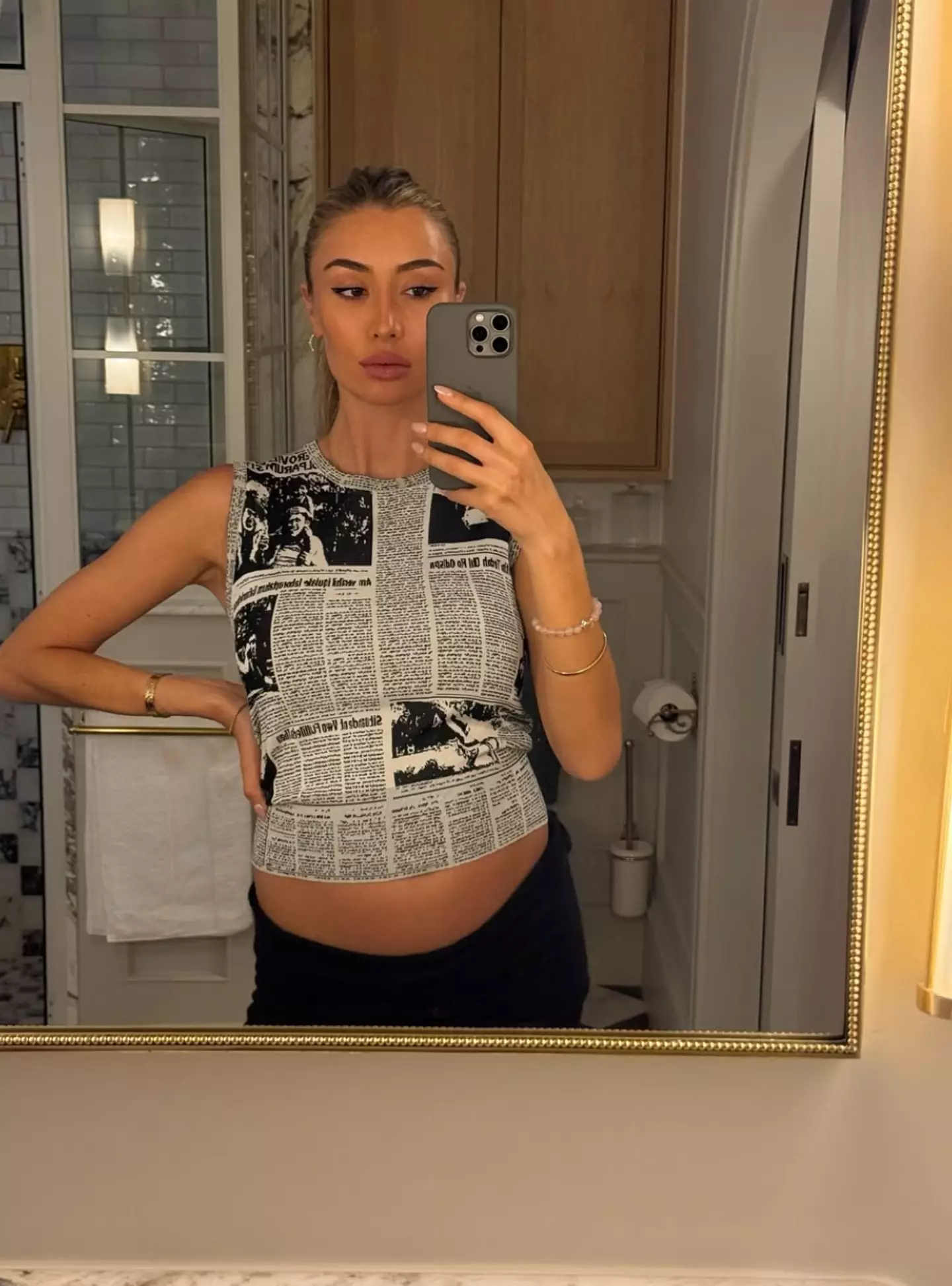 Sophie is pregnant with her first child (Instagram/@sophiehabboo)