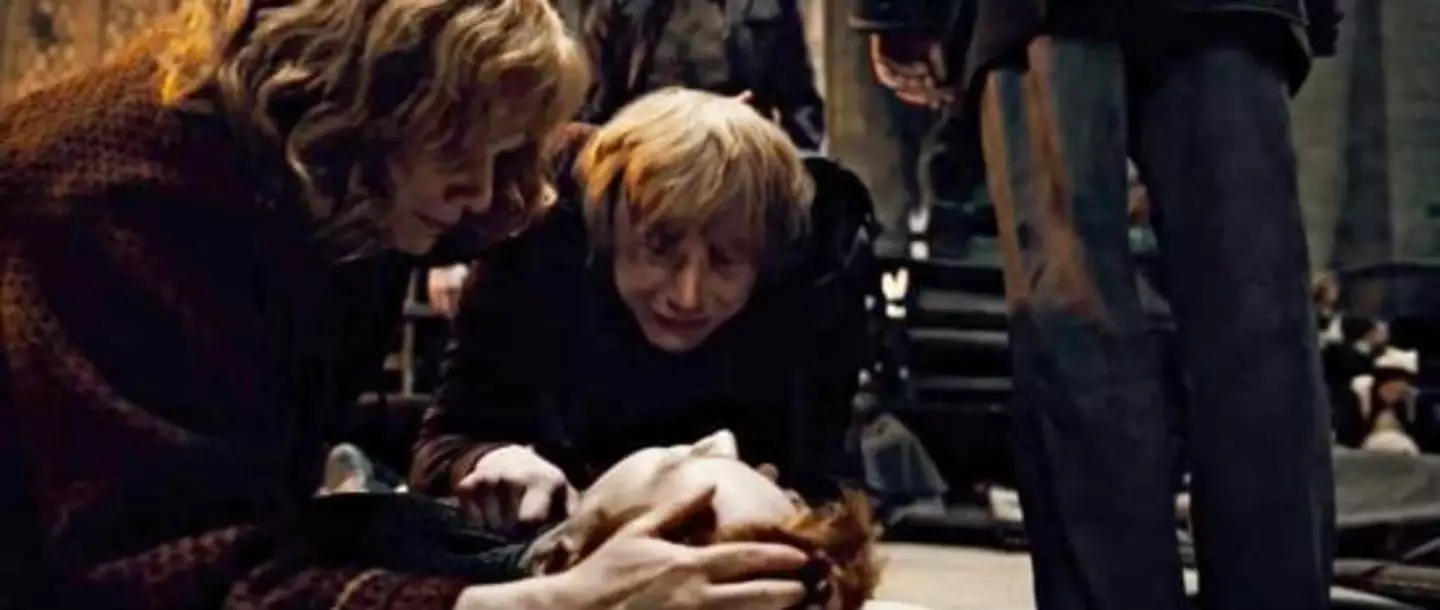 The Weasleys mourn Fred's death (