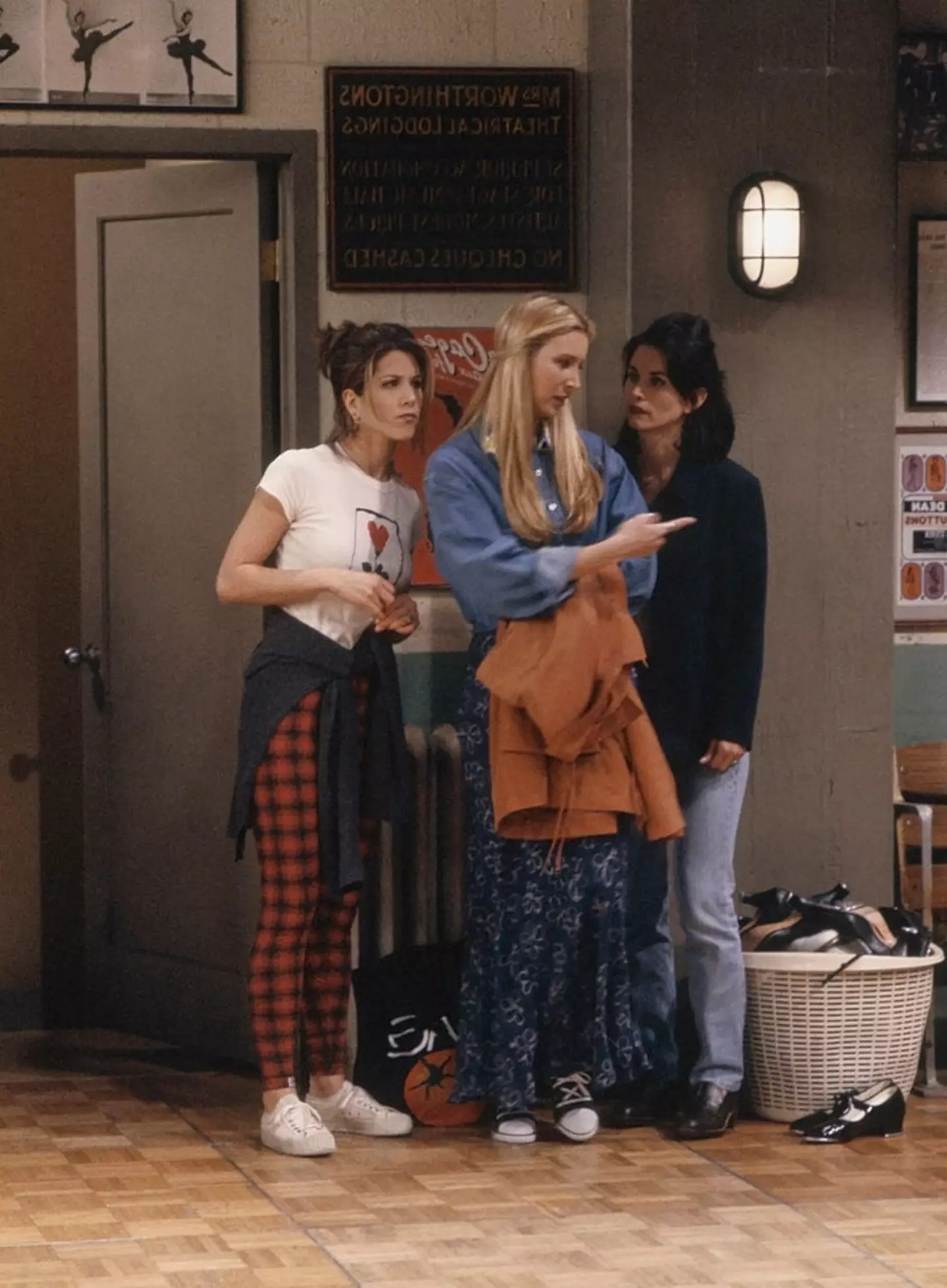 Lisa Kudrow revealed what used to really grind her gears when filming Friends. (NBC / Contributor / Getty Images)