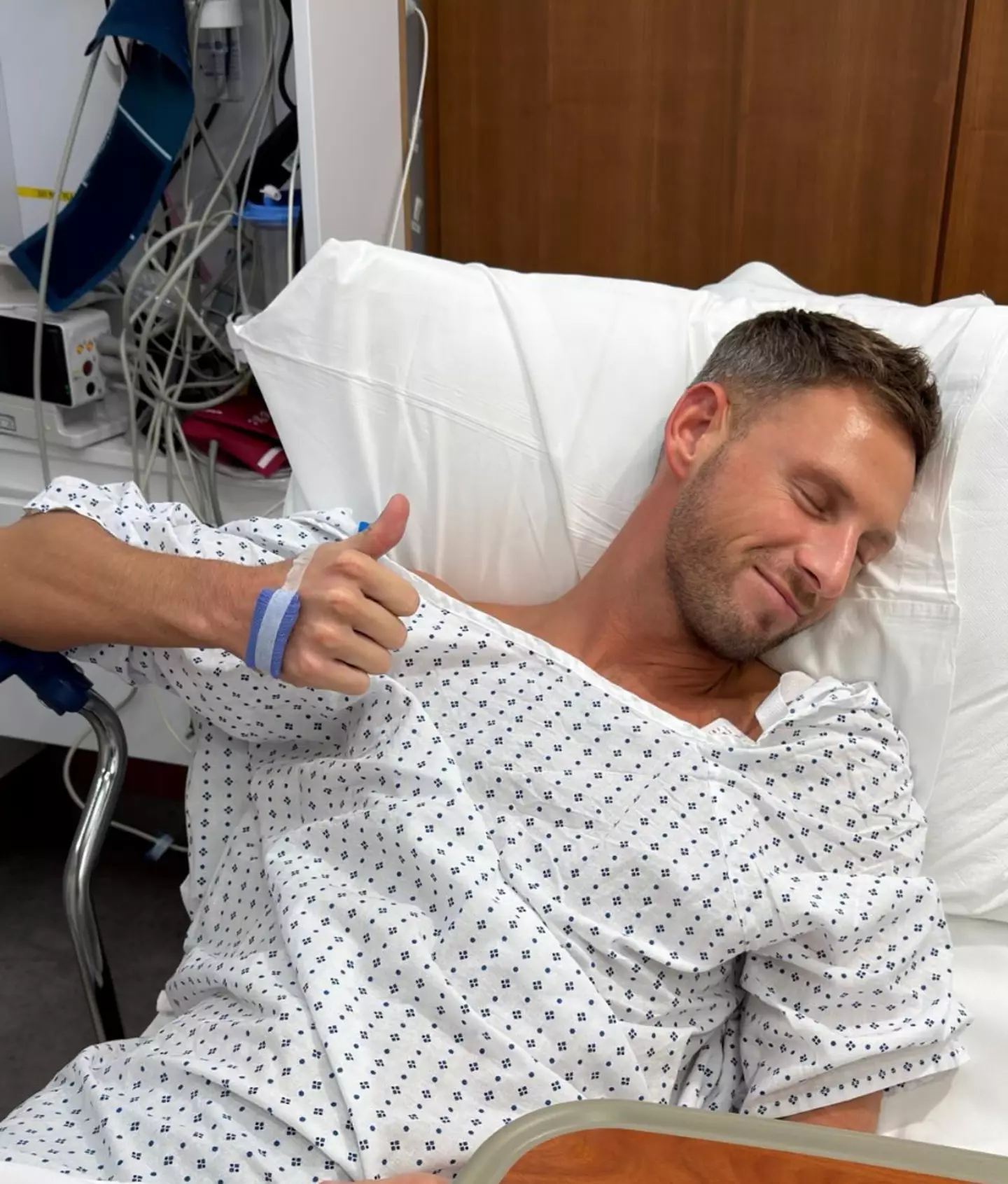 The reality TV star explained that whatever was in his vape caused him to have a coronary artery vasospasm (Instagram/@fraserolender)