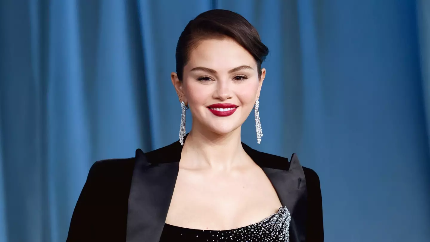 Selena Gomez issues response on Hailey Bieber ‘feud’ with statement for fans and they’re shocked