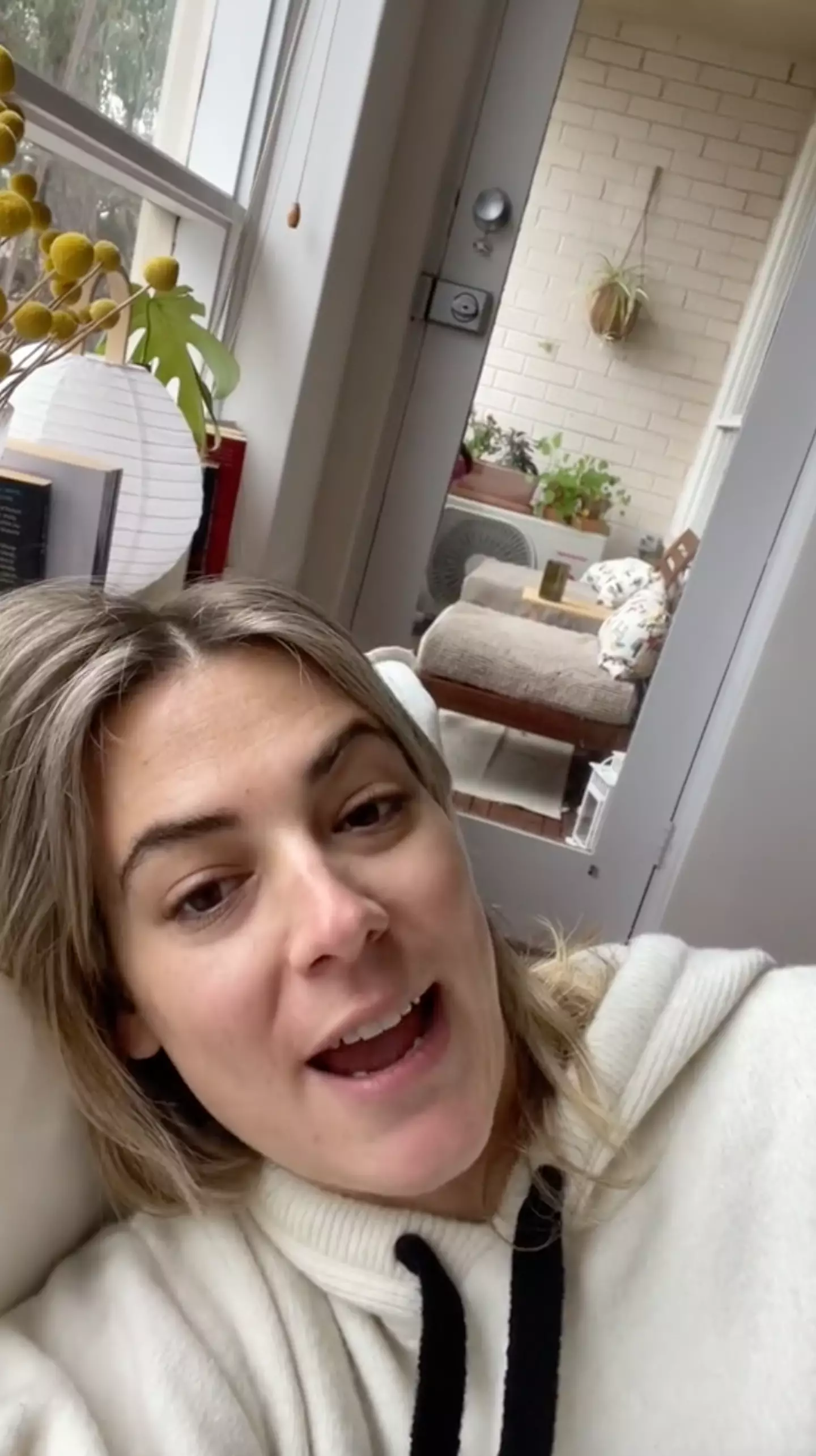 The woman said tourists can be landed with a fine of up to €500.