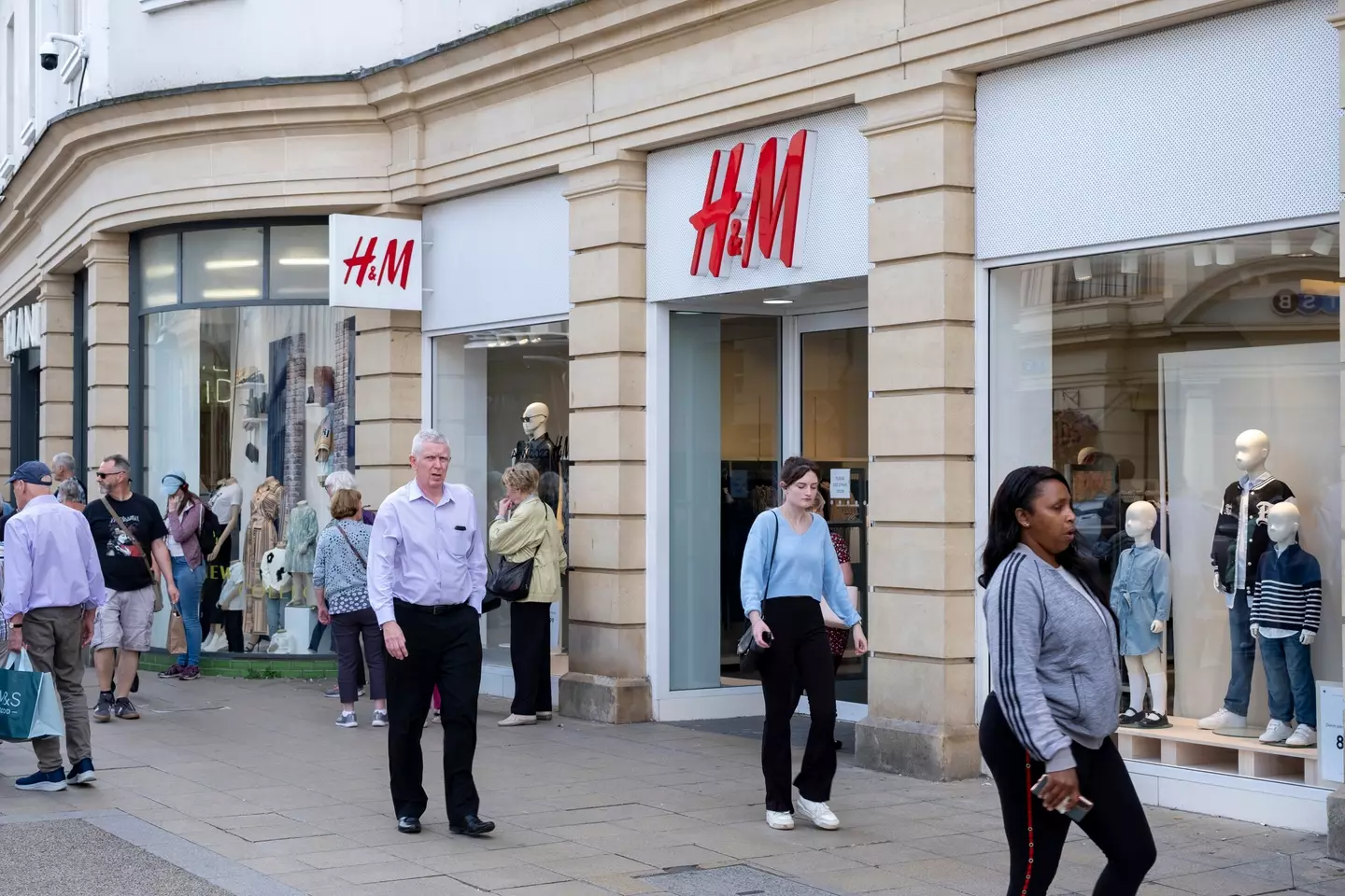 The return charge is said to help combat the 'real problem' of customers bulk-buying for major retailers.