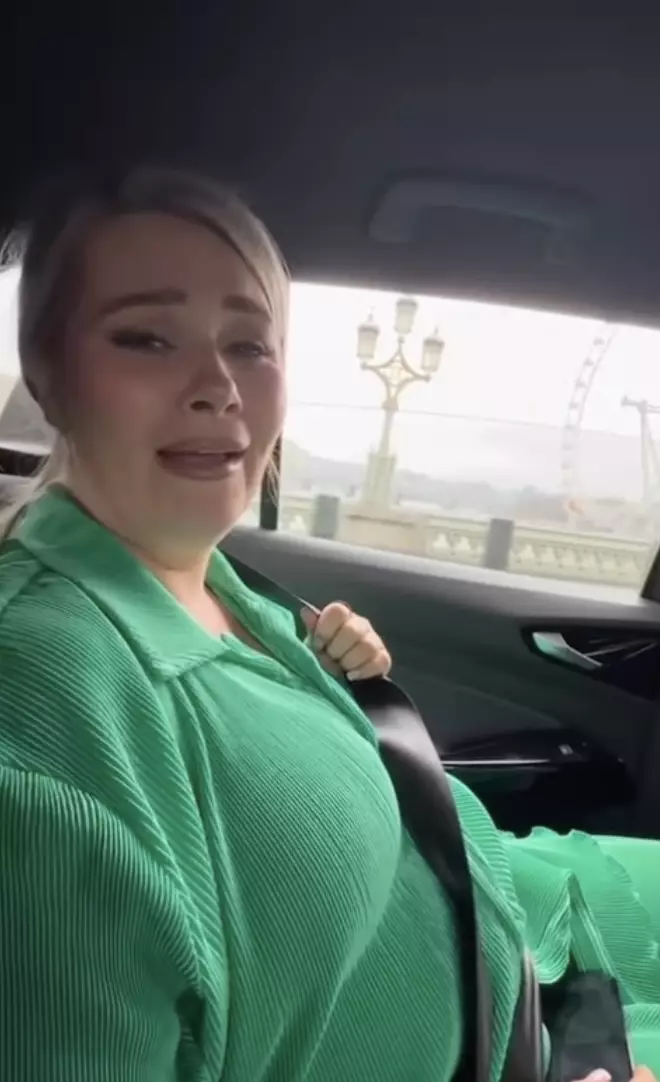 The TV star told fans she had been 'waiting for nature to do it’s thang'.