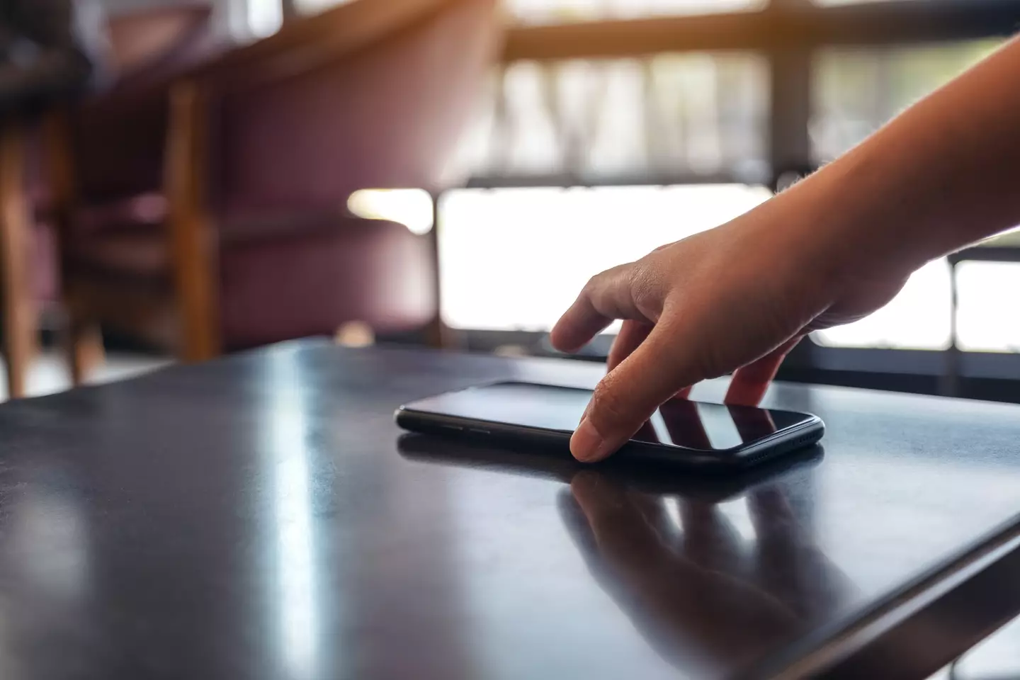 It's best to ignore these controversial messages (Farknot_Architect/Getty)