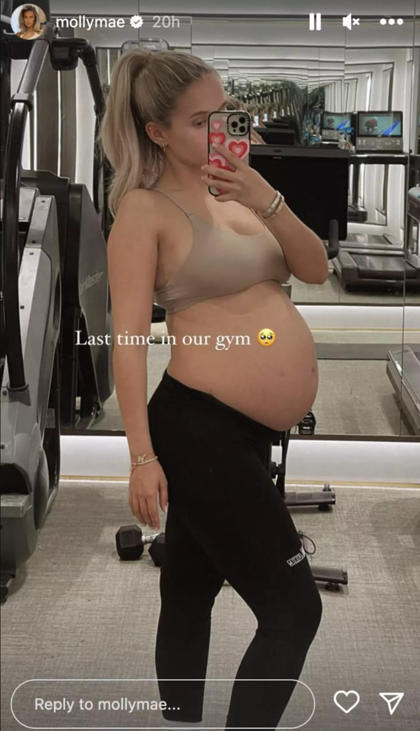 She also shared a picture of her last gym session before giving birth.