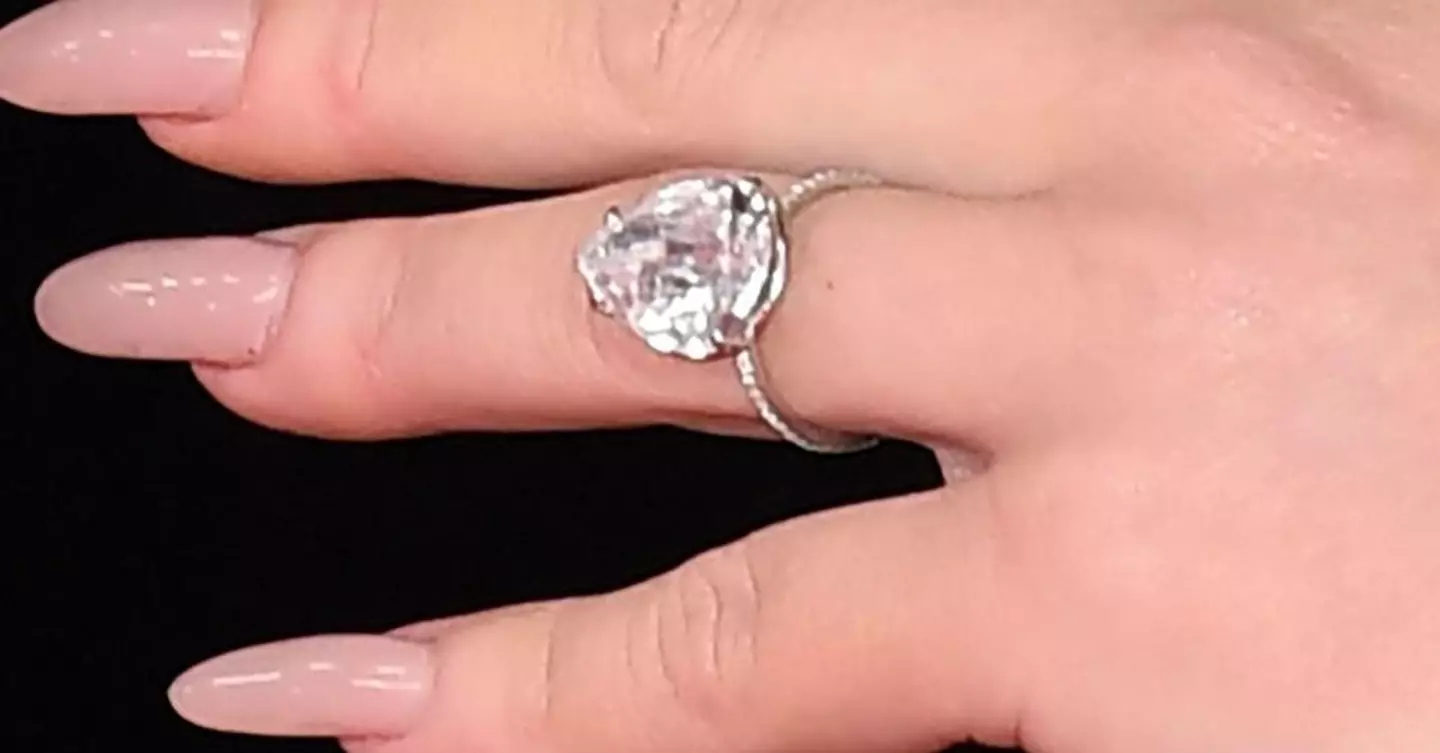 Adele's ring was hard to miss. (