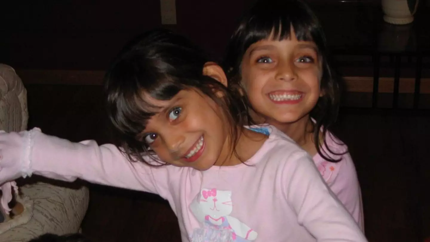 Extremely rare ‘Momo’ twins who very nearly didn’t survive birth reveal how their parents could tell them apart