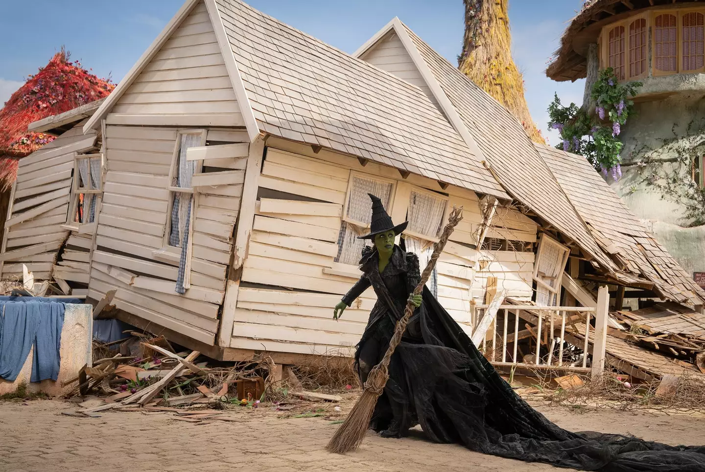 The Wicked films serve as a prequel to 1939's The Wizard of Oz (Universal Pictures)