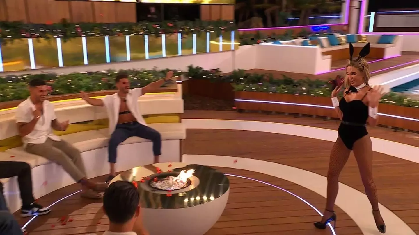 Fans praised the islander for putting her own spin on the challenge.