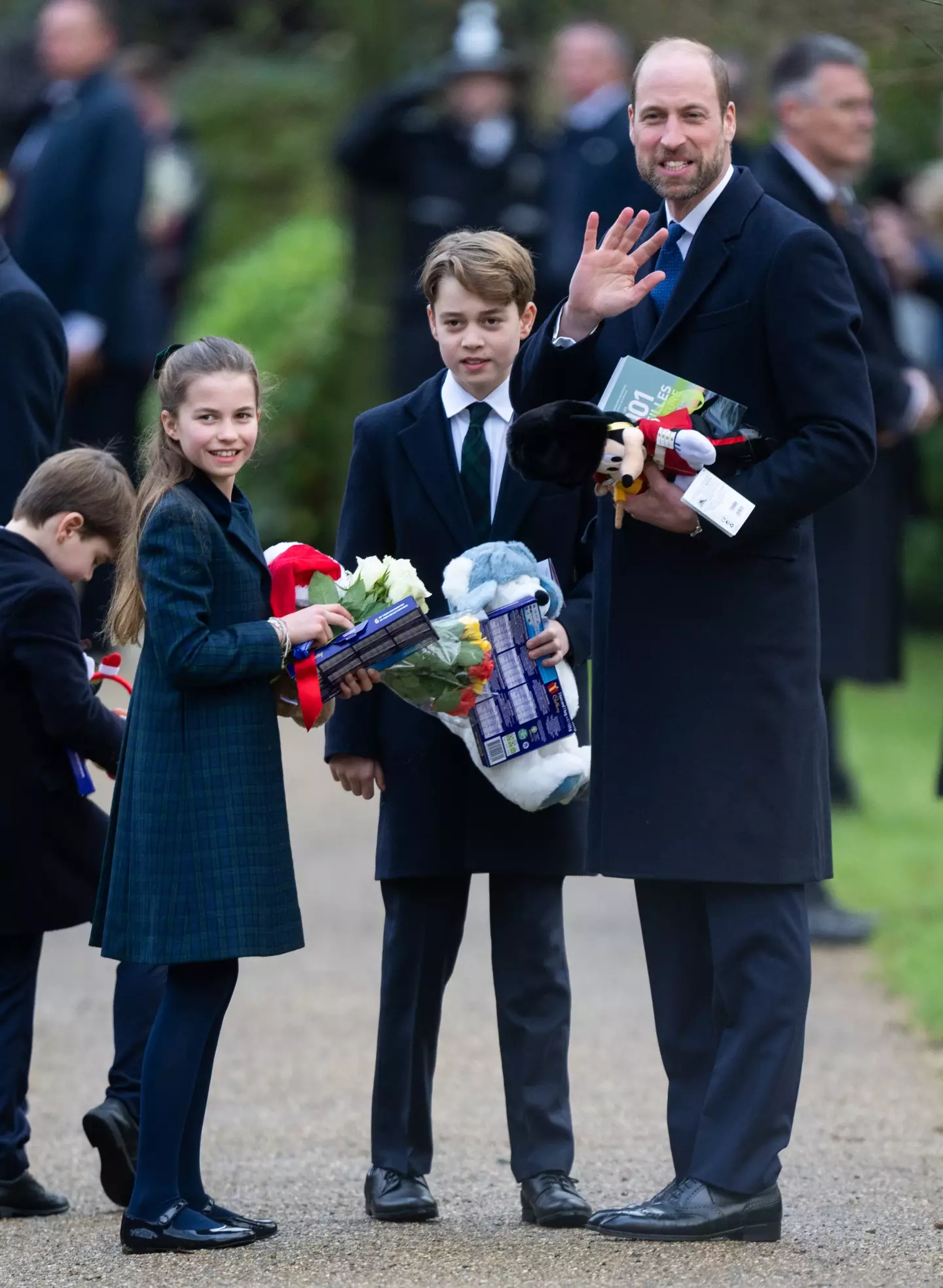 The Royal children were handed a multitude of gifts (Samir Hussein/WireImage)