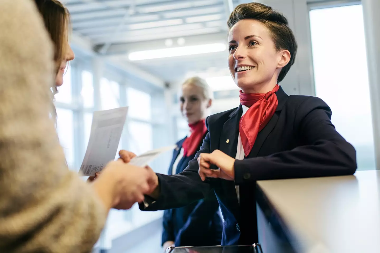 Greeting your flight attendant is an immediate 'green flag'.