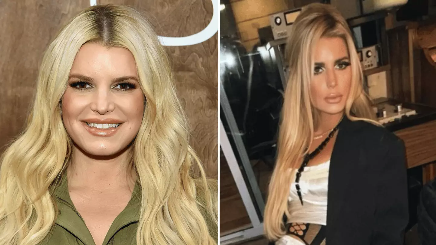 Jessica Simpson Leaves Fans Baffled After They Notice Something Jessica Simpson Leaves Fans Baffled After They Notice Something