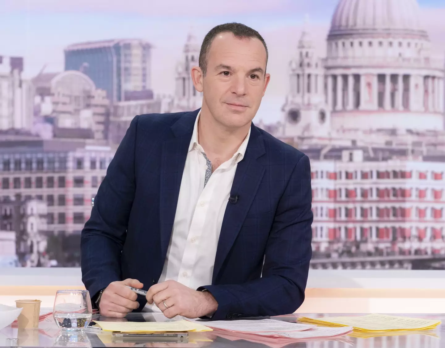 Martin Lewis has been offering advice to Brits to help them prepare for the surge in energy prices (